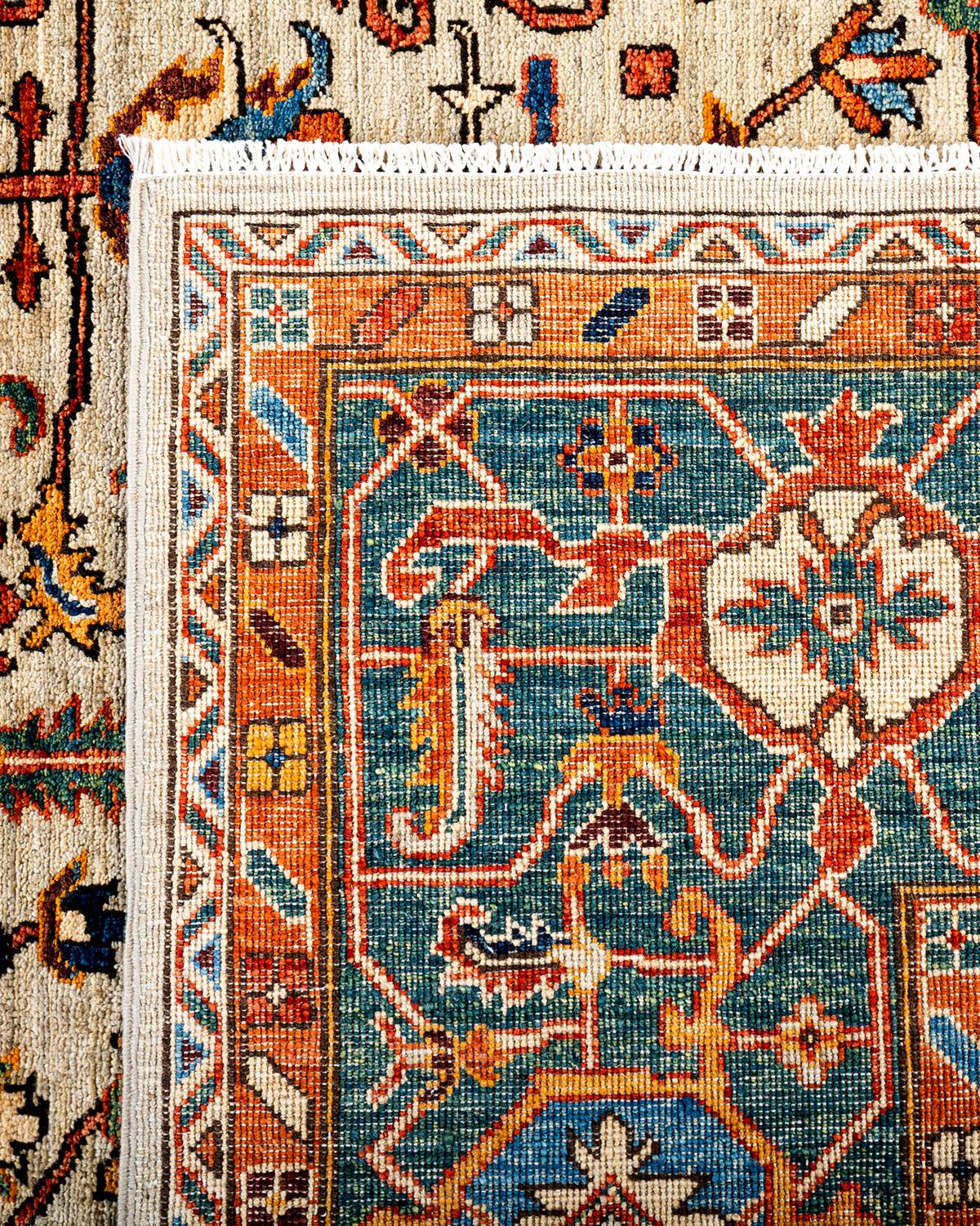 Alfombra tradicional Serapi de lana anudada a mano, gris claro Siglo XXI y contemporáneo en venta