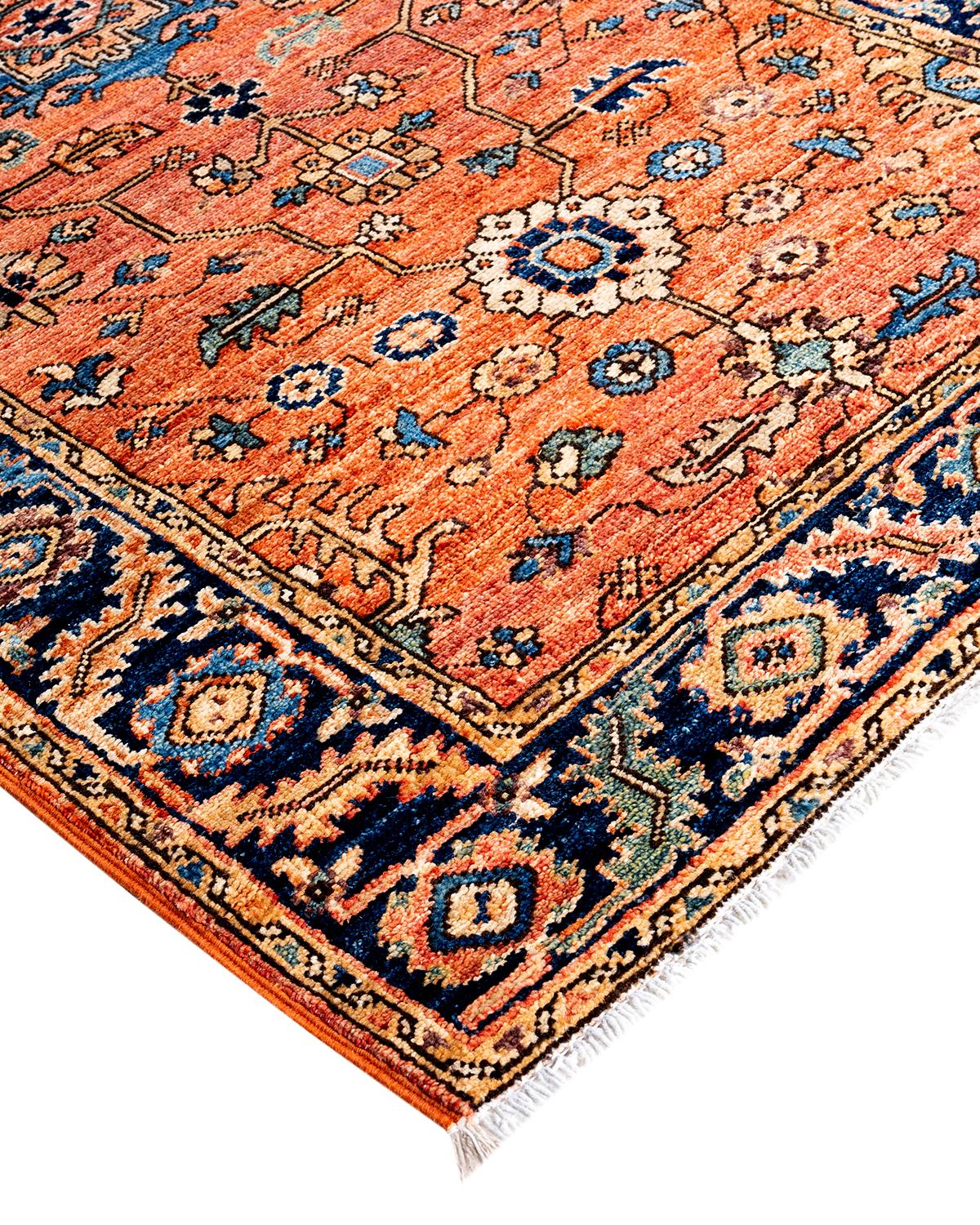 La fabricación de alfombras persas en su máxima expresión inspiró los ricos colores, los elaborados motivos geométricos y los detalles botánicos de la colección Serapi. Con hasta 100 nudos por pulgada, estas alfombras artesanales son tan duraderas