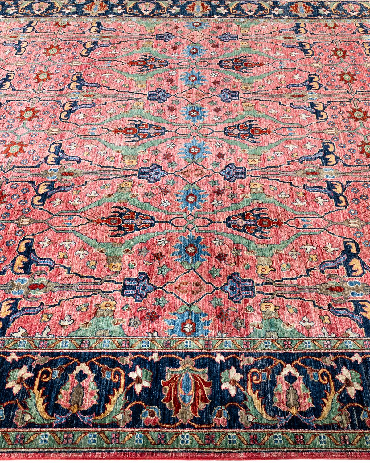 Traditional Serapi Hand Knotted Wool Pink Area Rug  In New Condition For Sale In Norwalk, CT
