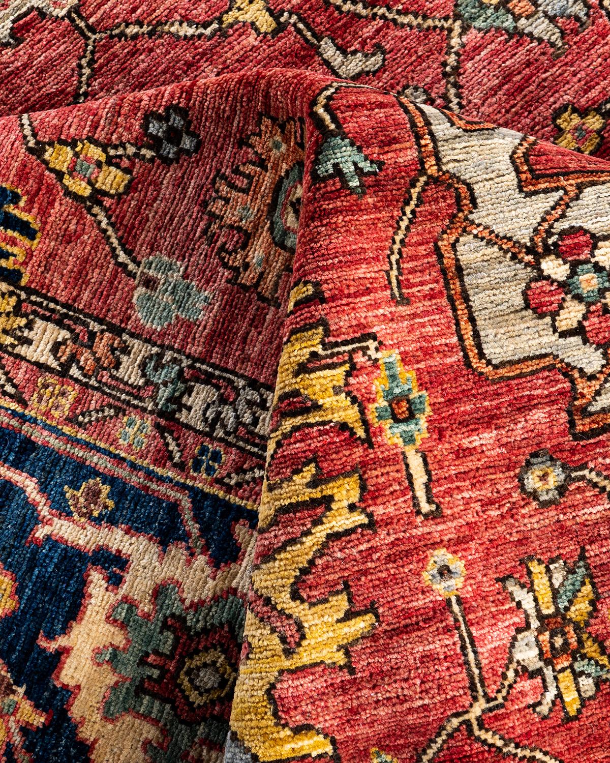 Traditional Serapi Hand Knotted Wool Pink Area Rug For Sale 2