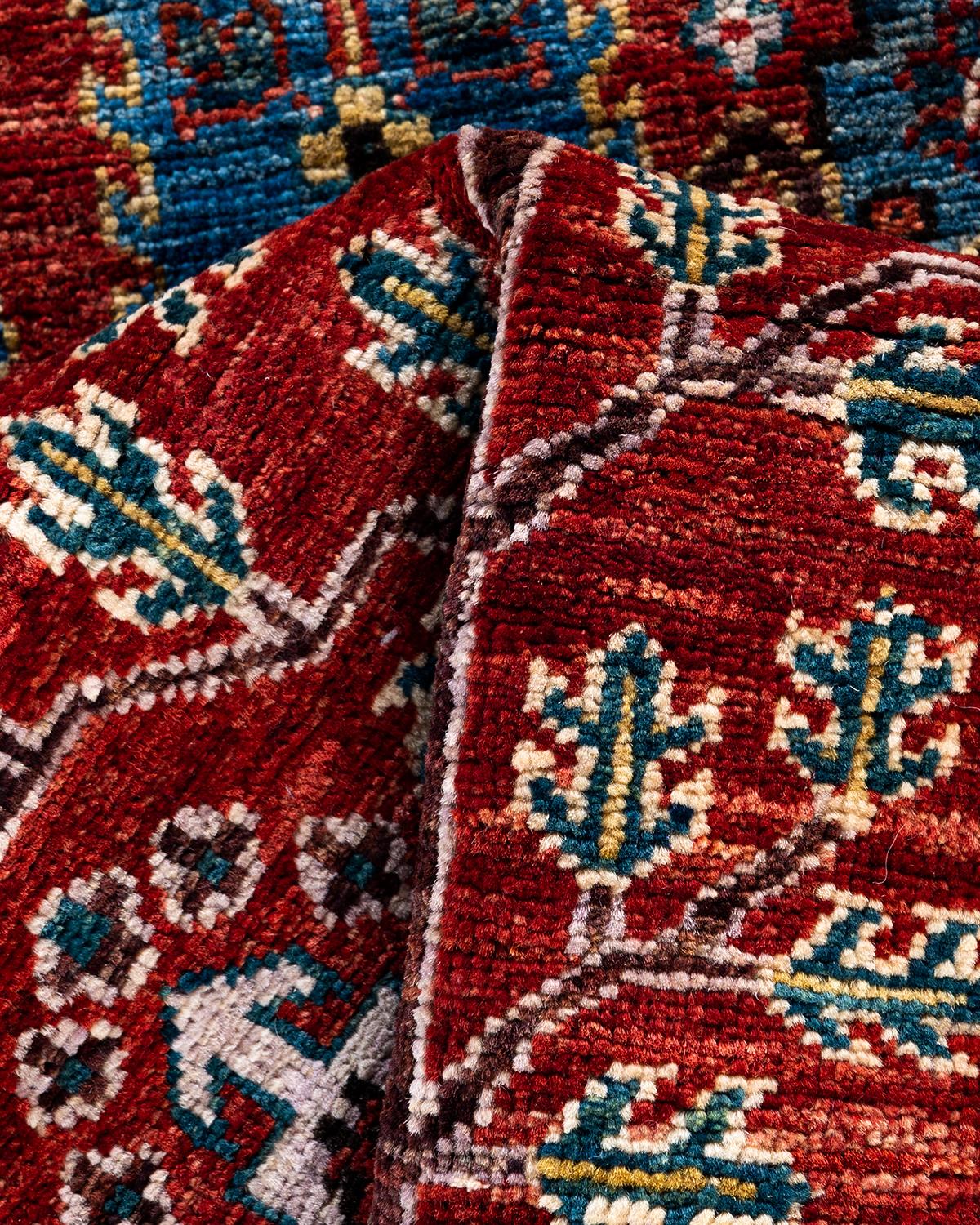 Traditional Serapi Hand Knotted Wool Red Area Rug 2' 7