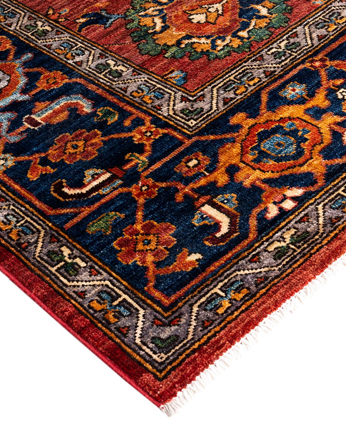 La fabrication des tapis persans dans toute sa splendeur a inspiré les couleurs riches, les motifs géométriques élaborés et les détails botaniques de la collection Serapi. Avec pas moins de 100 nœuds par pouce, ces tapis fabriqués à la main sont