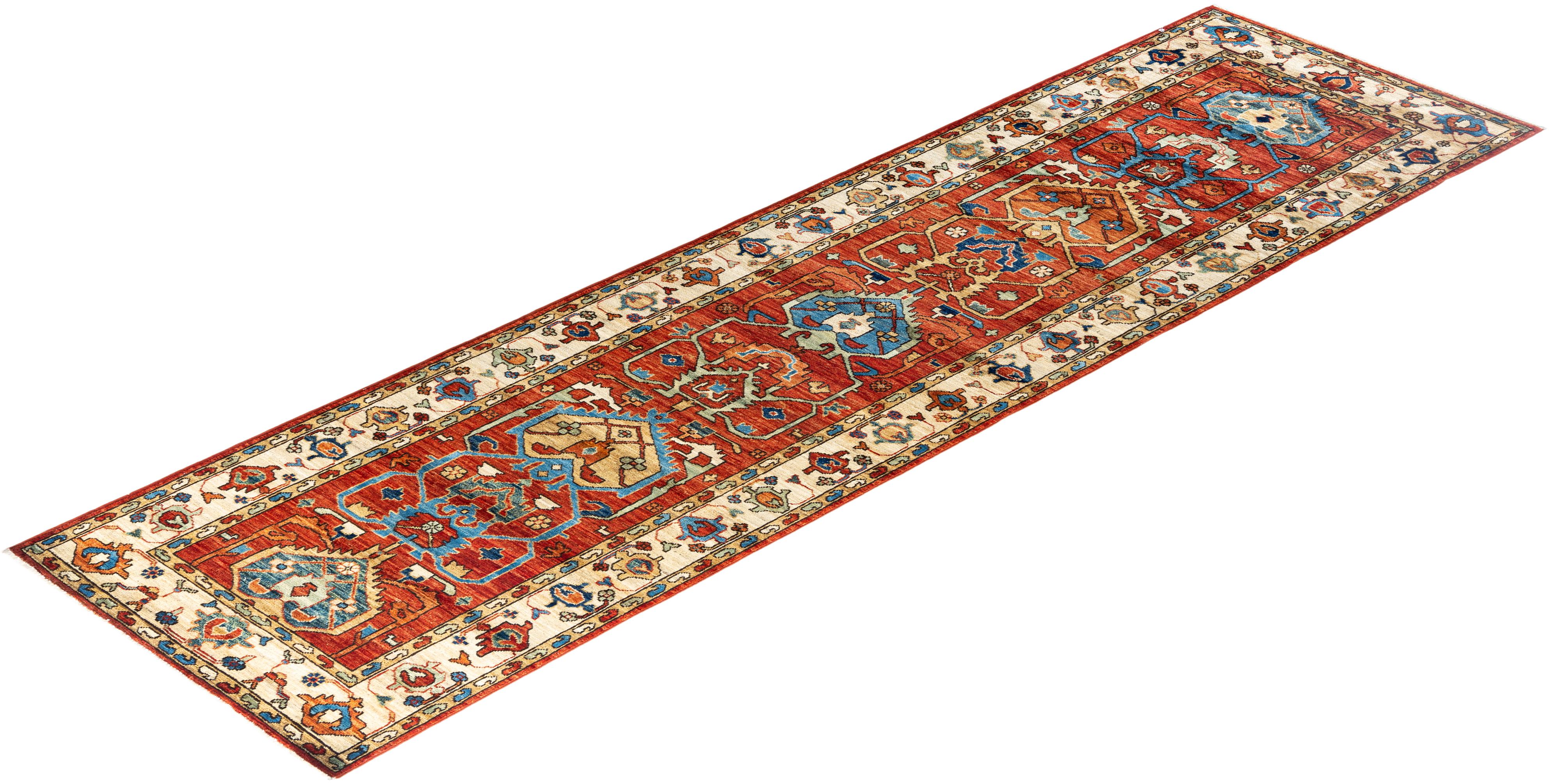 Tapis de couloir traditionnel Serapi rouge noué à la main 2' 9