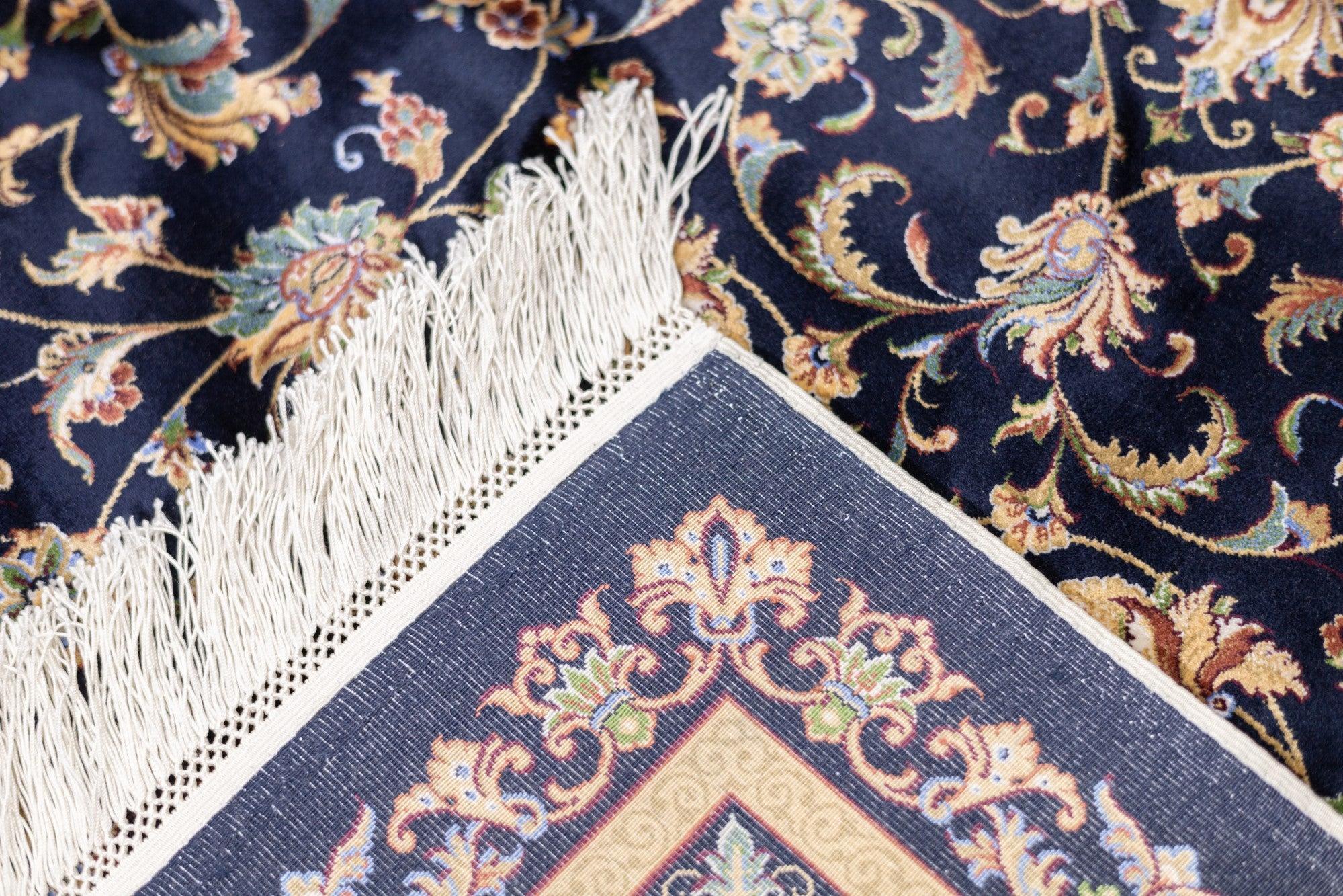 Tappeto tradizionale in seta con design persiano 6'4