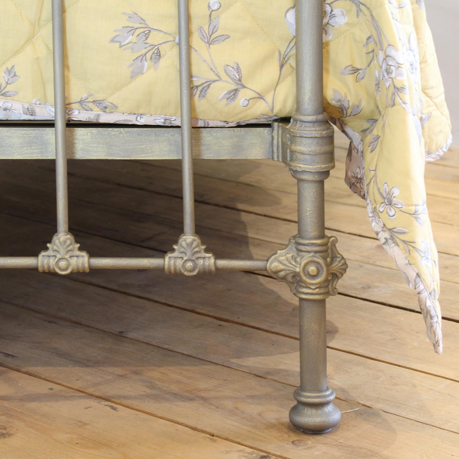 Traditional Single Victorian Brass and Iron Antique Bed in Faded Gold In Fair Condition For Sale In Wrexham, GB