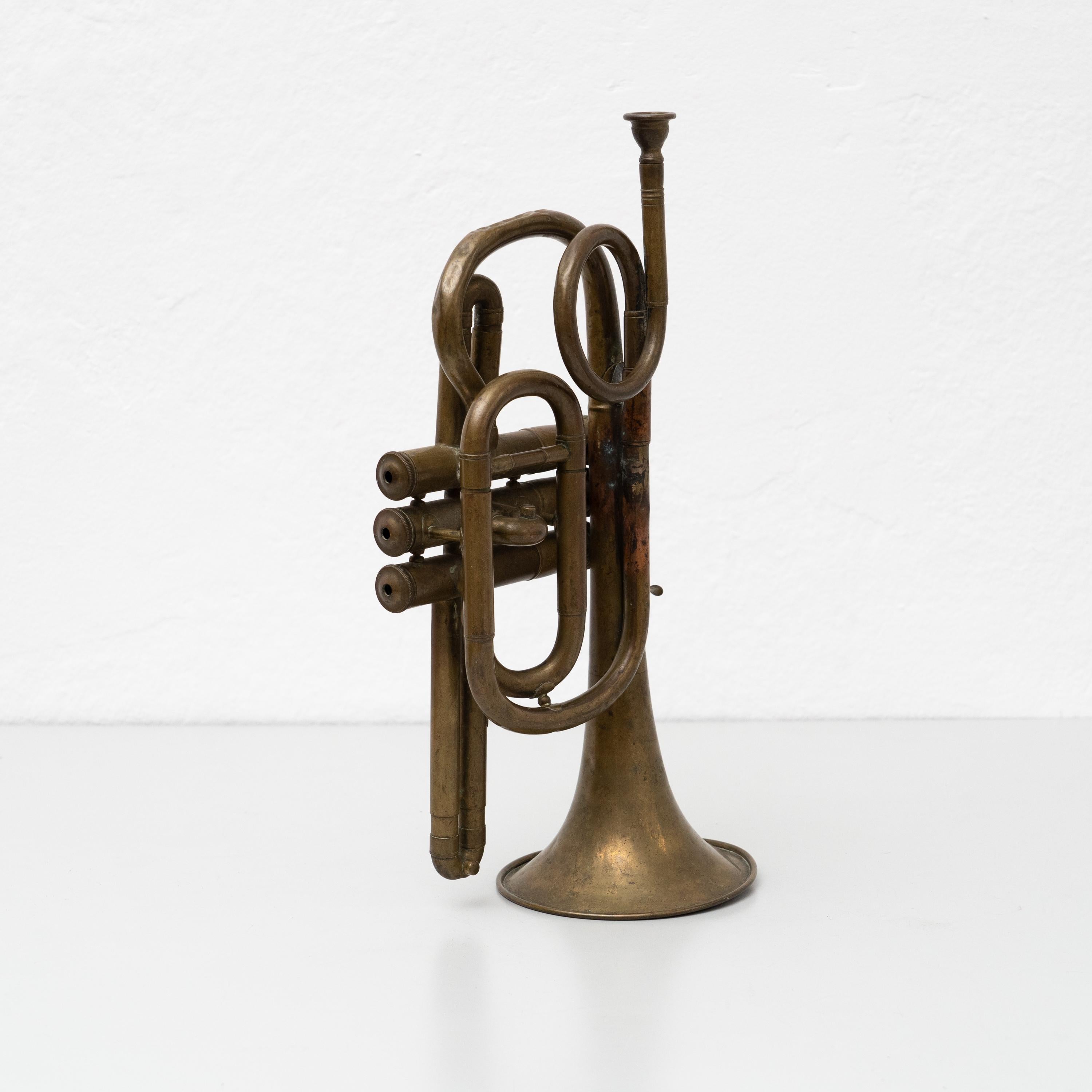 Mid-Century Modern Traditional Spanish Brass Trumpet, circa 1960 For Sale