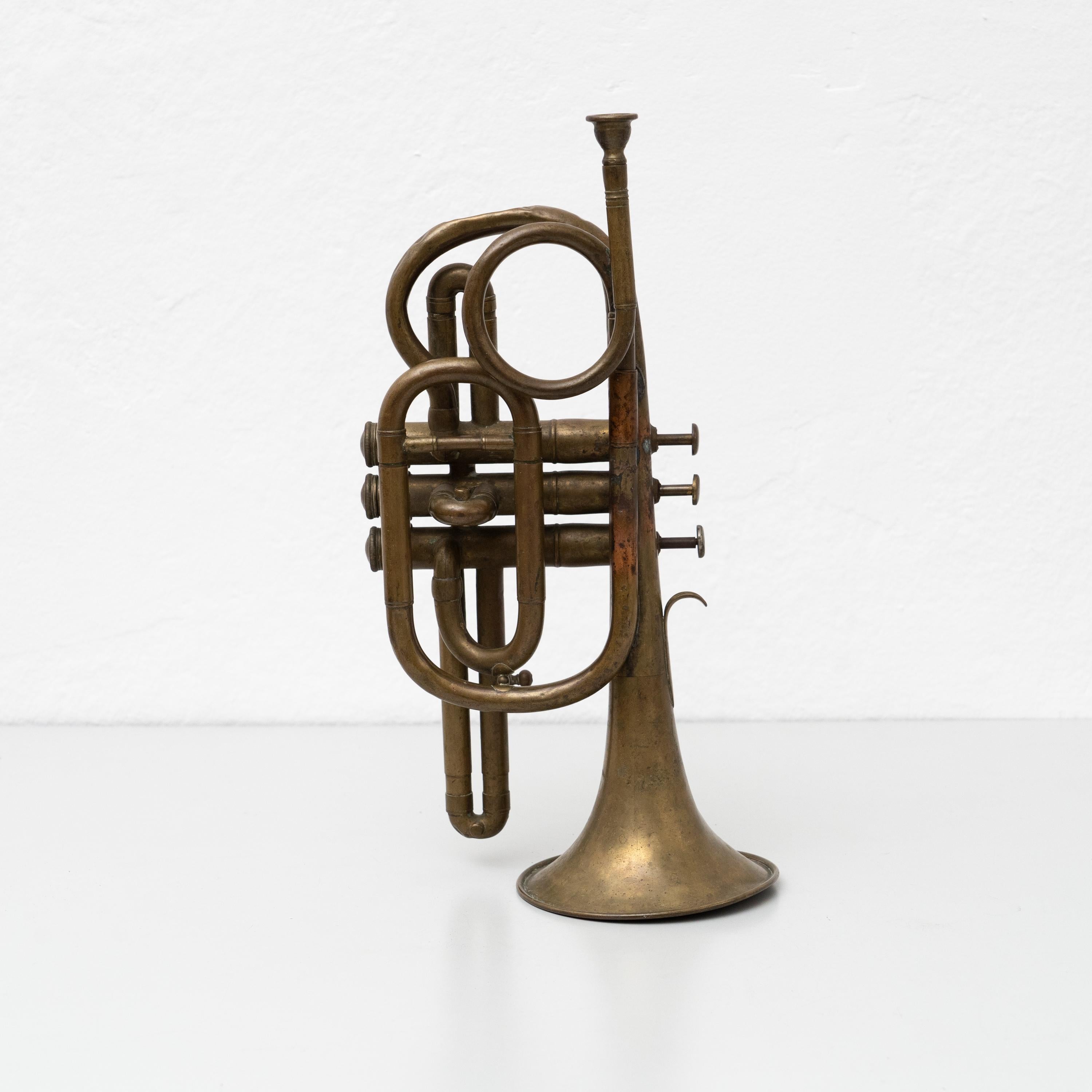 Traditional Spanish Brass Trumpet, circa 1960 In Good Condition For Sale In Barcelona, Barcelona