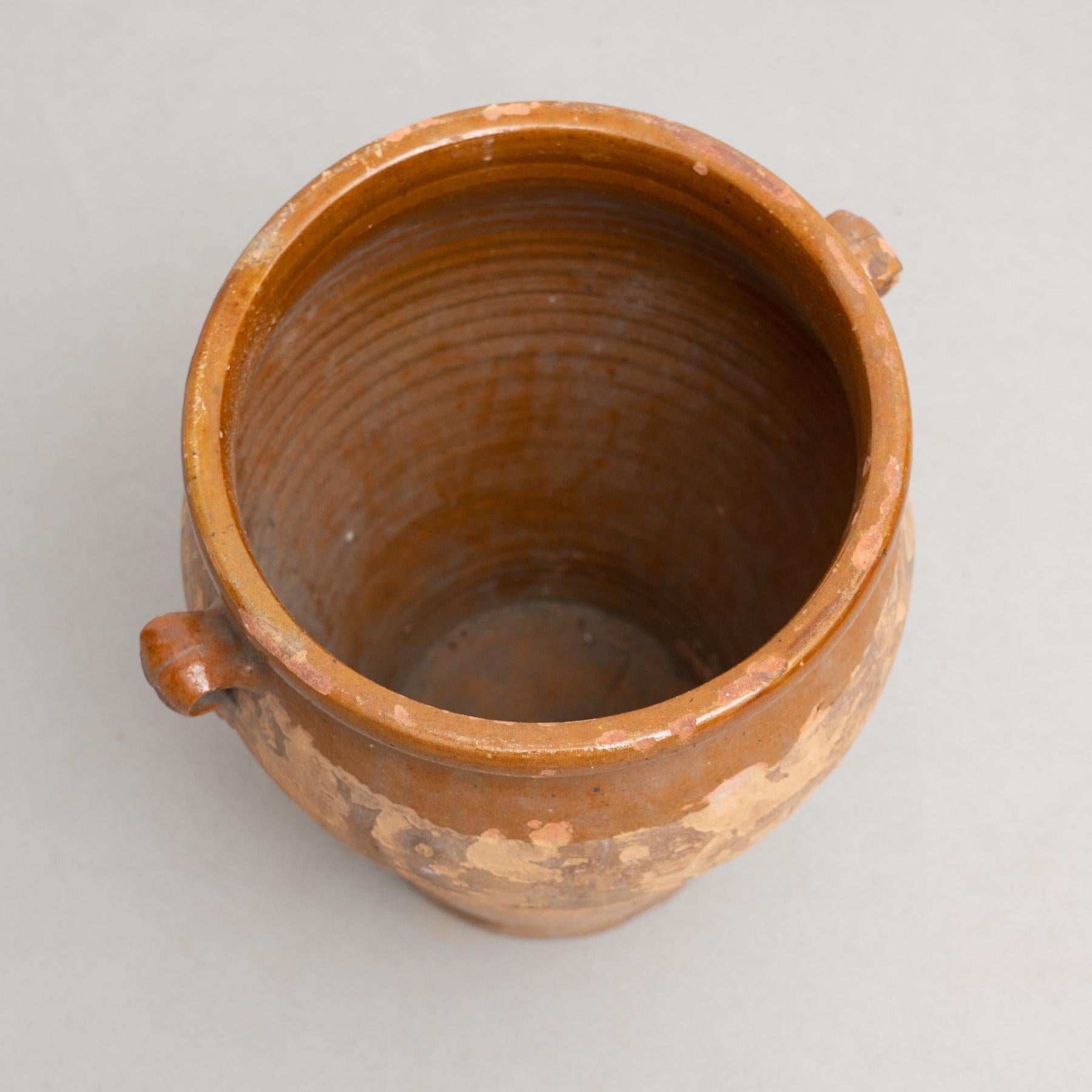 Traditional Spanish Ceramic Rustic Vase, circa 1960 For Sale 9
