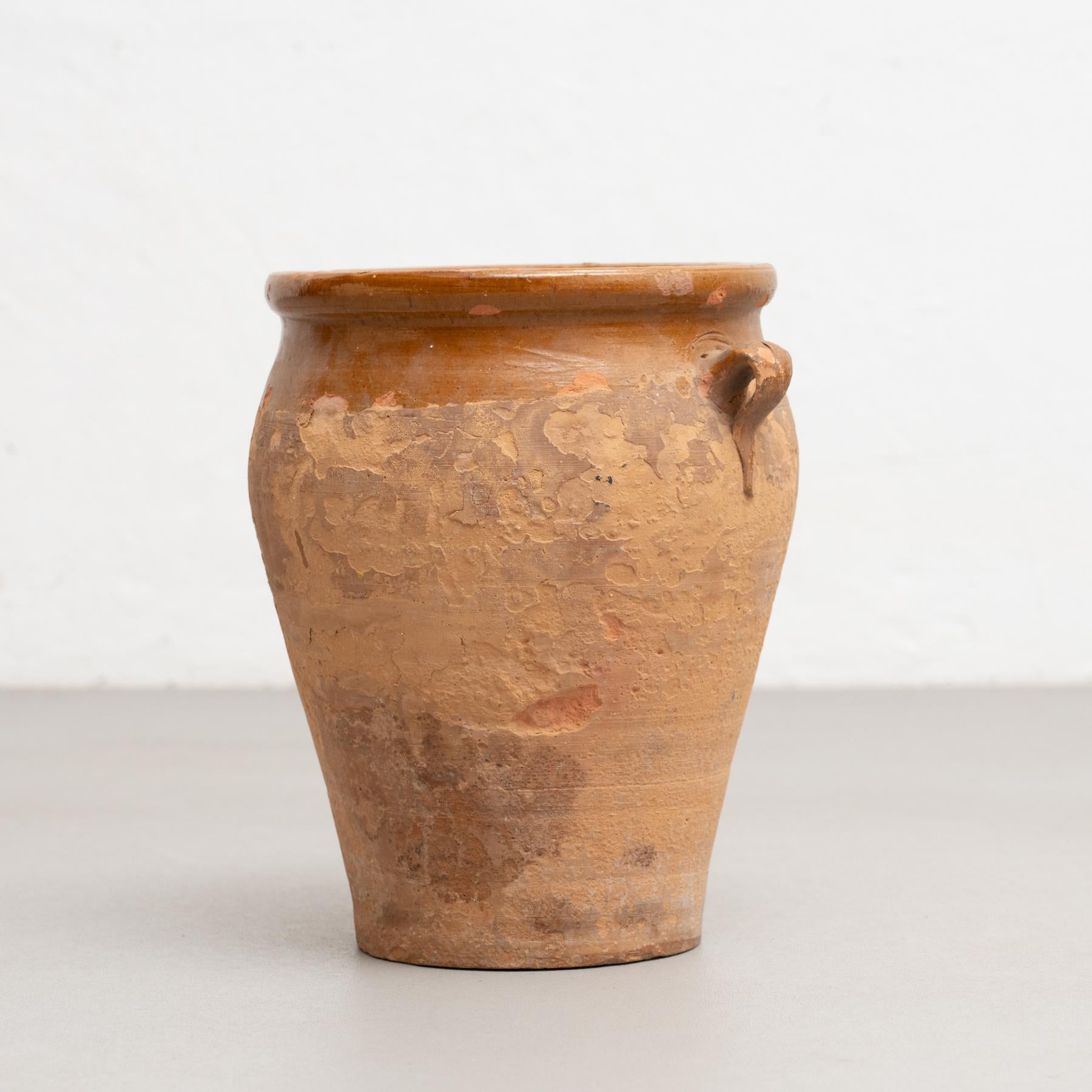 Traditional Spanish Ceramic Rustic Vase, circa 1960 For Sale 2