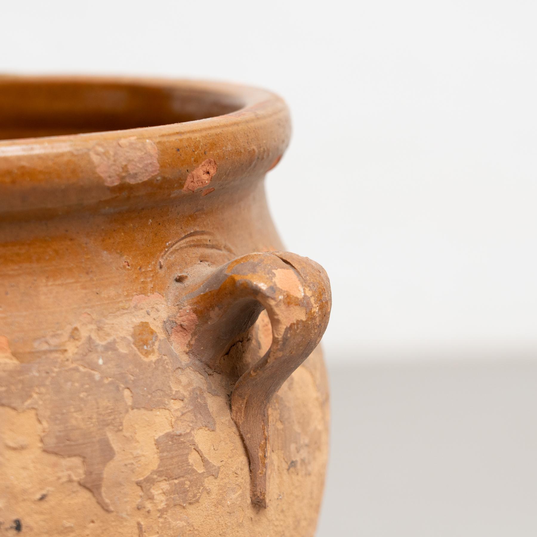 Traditional Spanish Ceramic Rustic Vase, circa 1960 For Sale 4