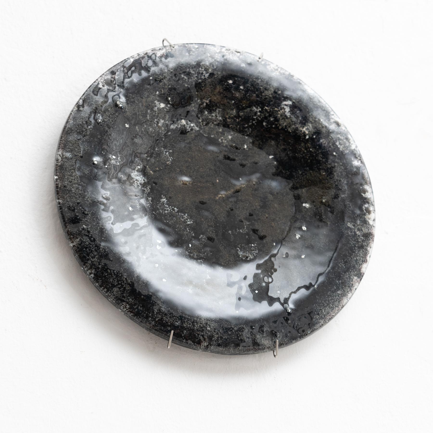 Traditional Spanish Decorative Glass Plate, circa 1960 For Sale 6