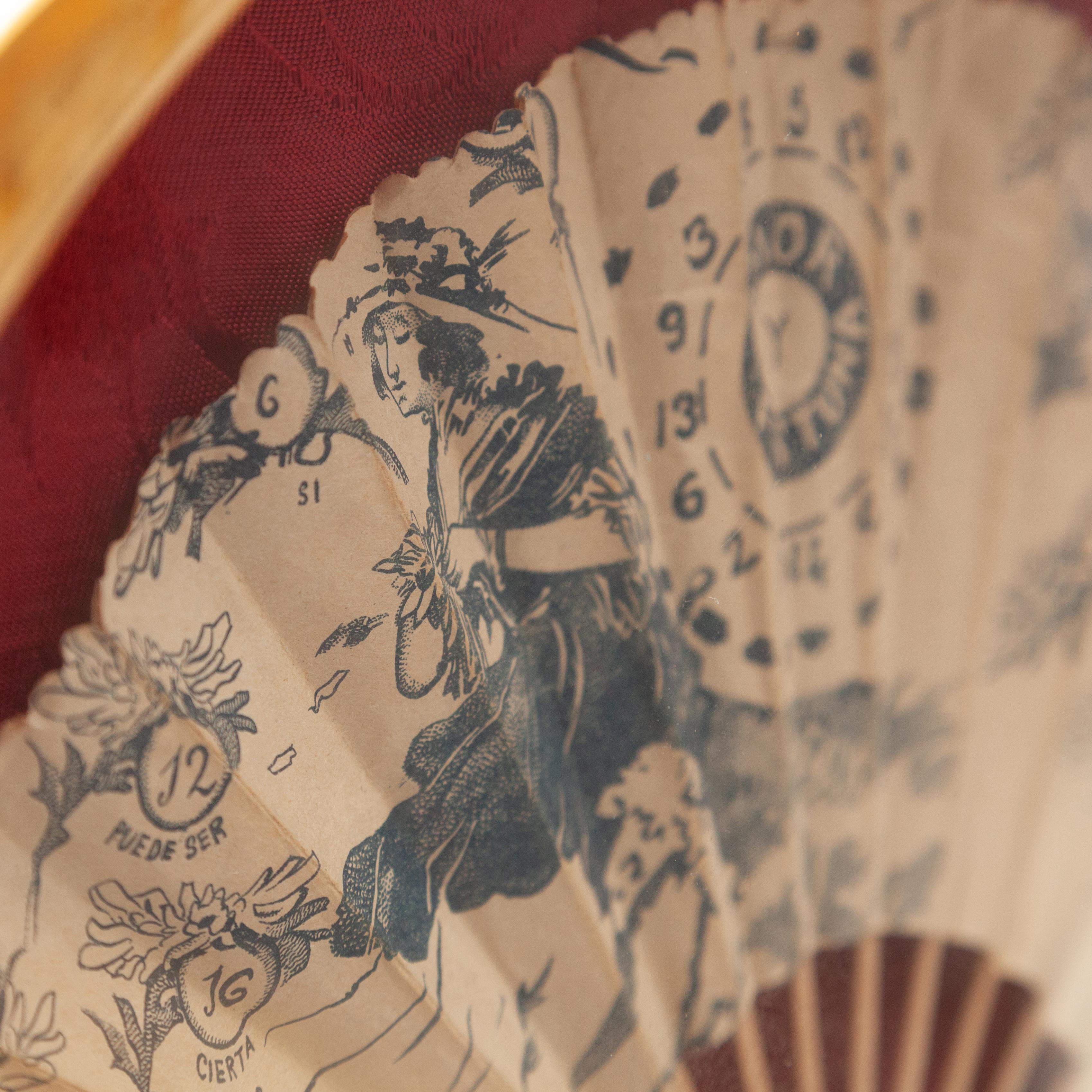 Traditional Spanish Paper Fan in a Guilted Frame, circa 1920 For Sale 3