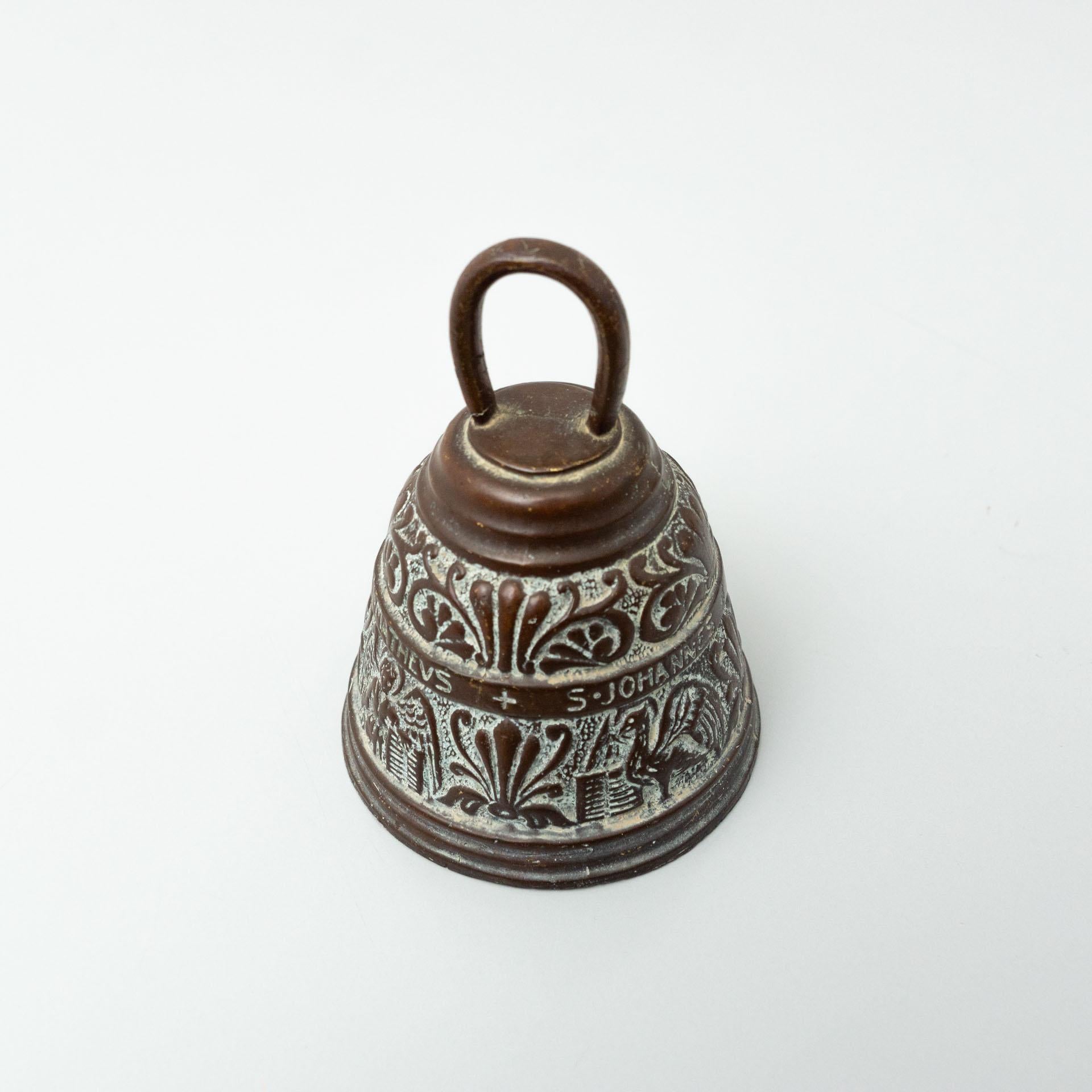 Traditional Spanish Rustic Bronze Bell, circa 1880 3