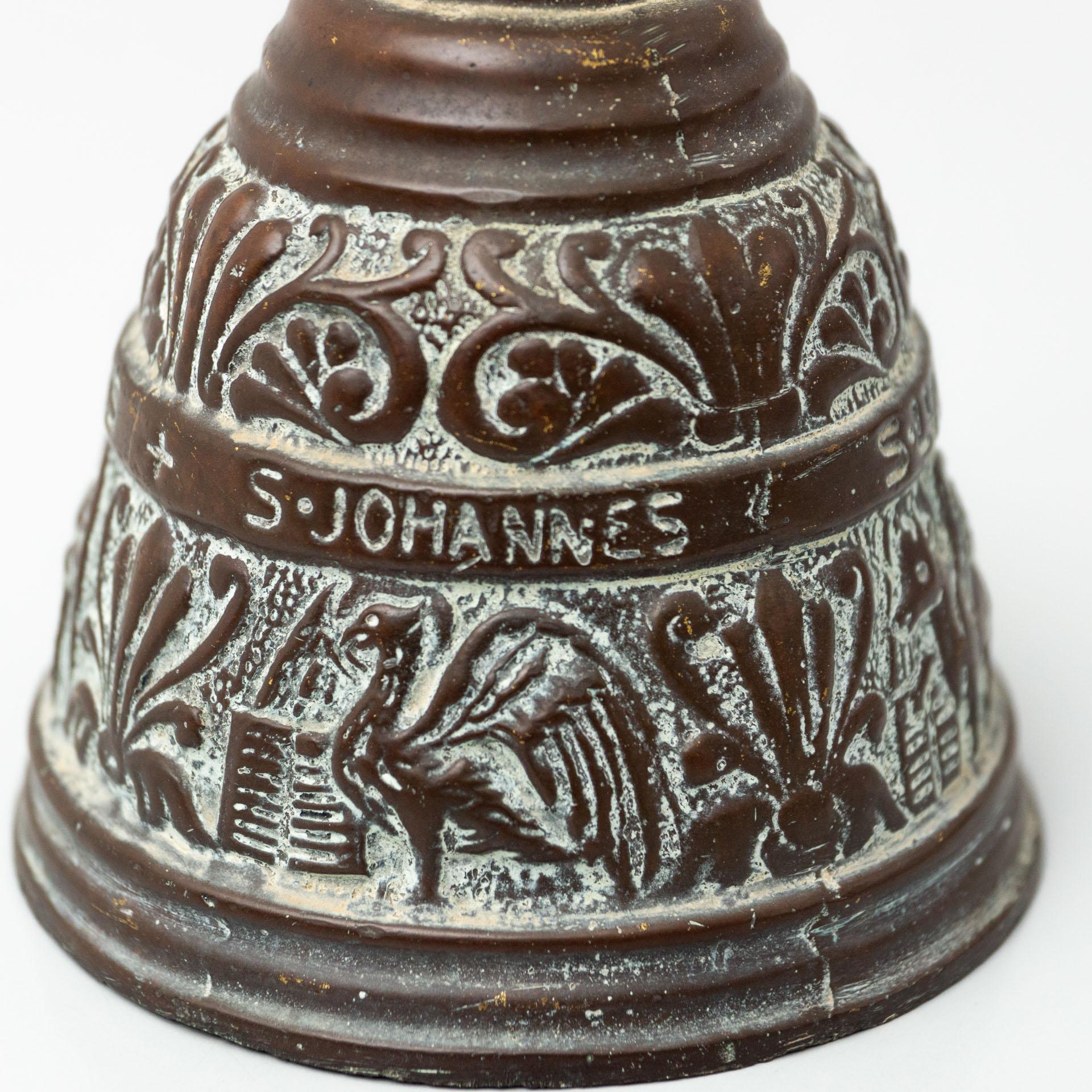 Traditional Spanish Rustic Bronze Bell, circa 1880 4