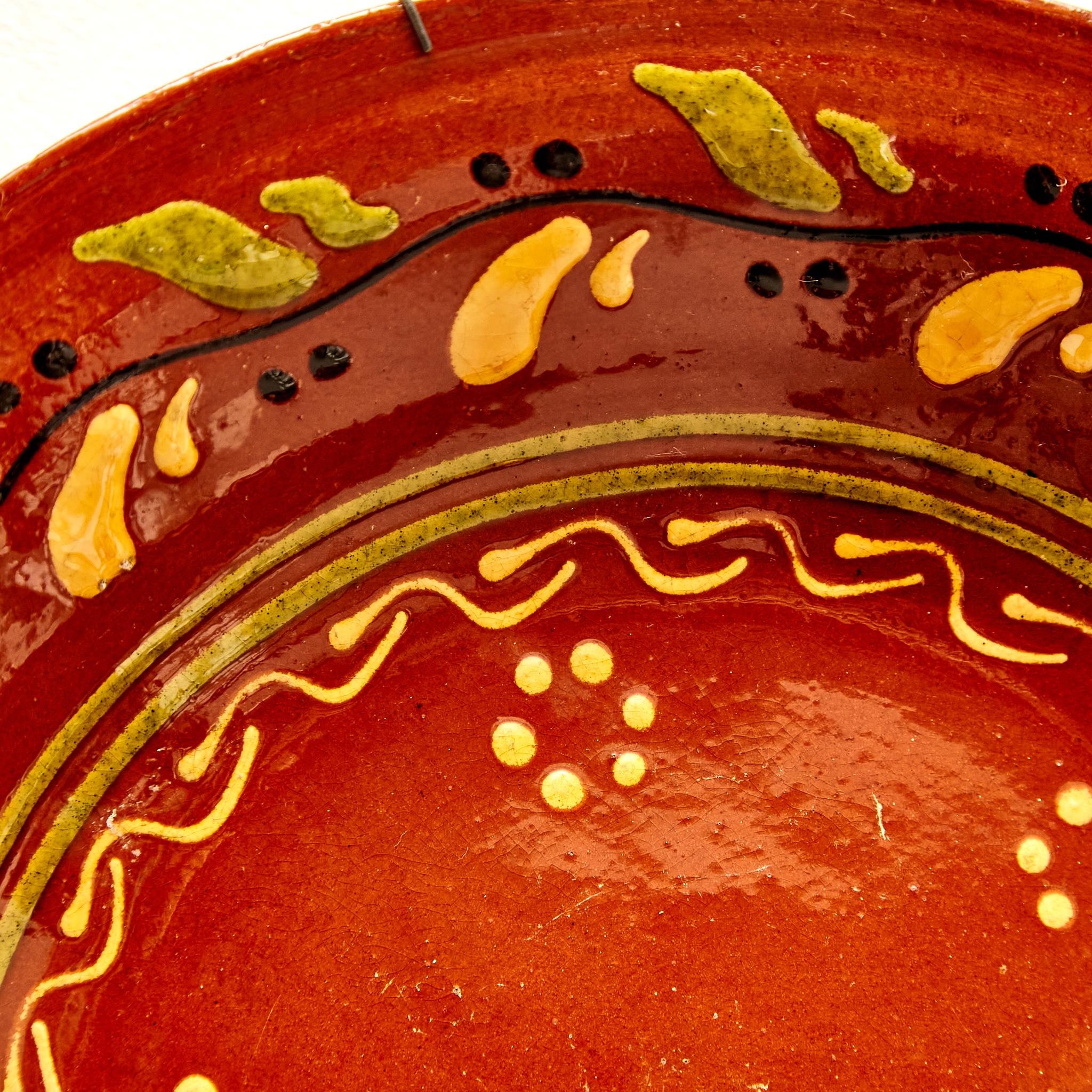 Traditional Spanish Rustic Decorative Hand Painted Ceramic Plate, circa 1940 2