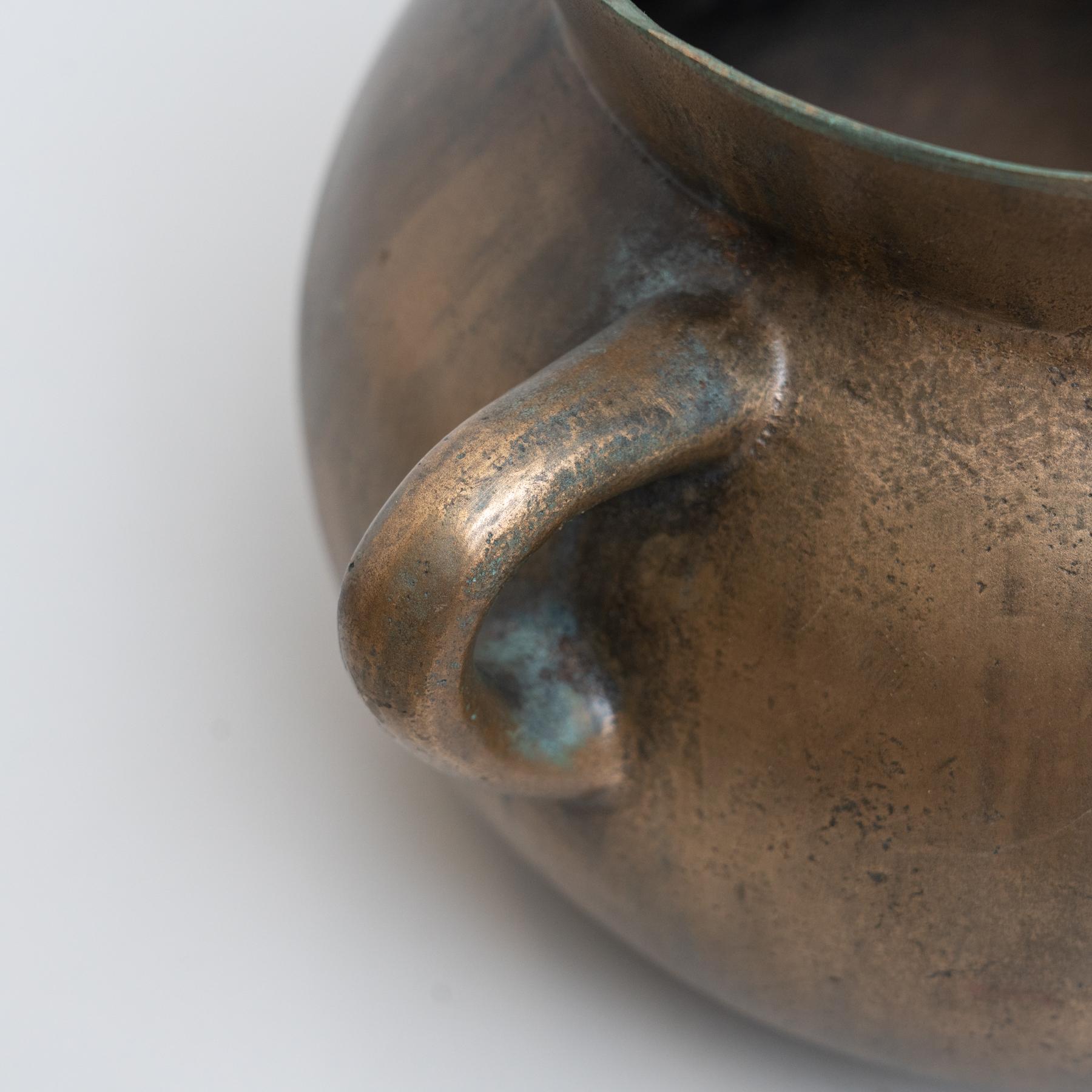 Vaso tradizionale spagnolo in bronzo vintage, circa 1950 in vendita 3