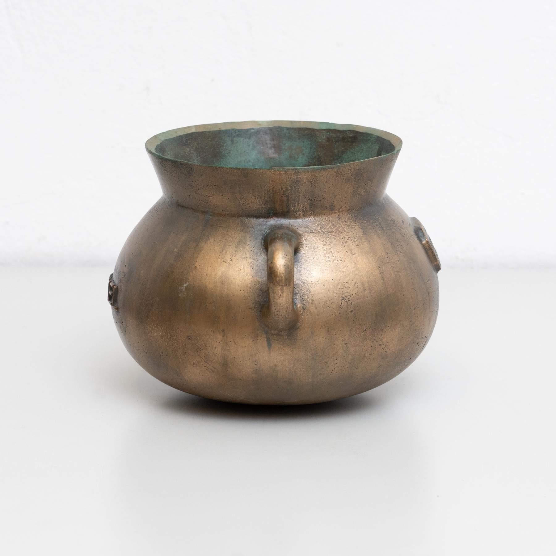 Vaso tradizionale spagnolo in bronzo vintage, circa 1950 in vendita 4