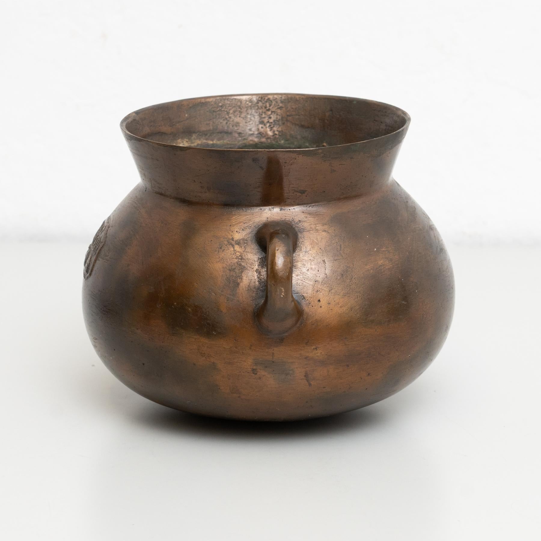 Traditional Spanish Vintage Bronze Pot, circa 1950 For Sale 7