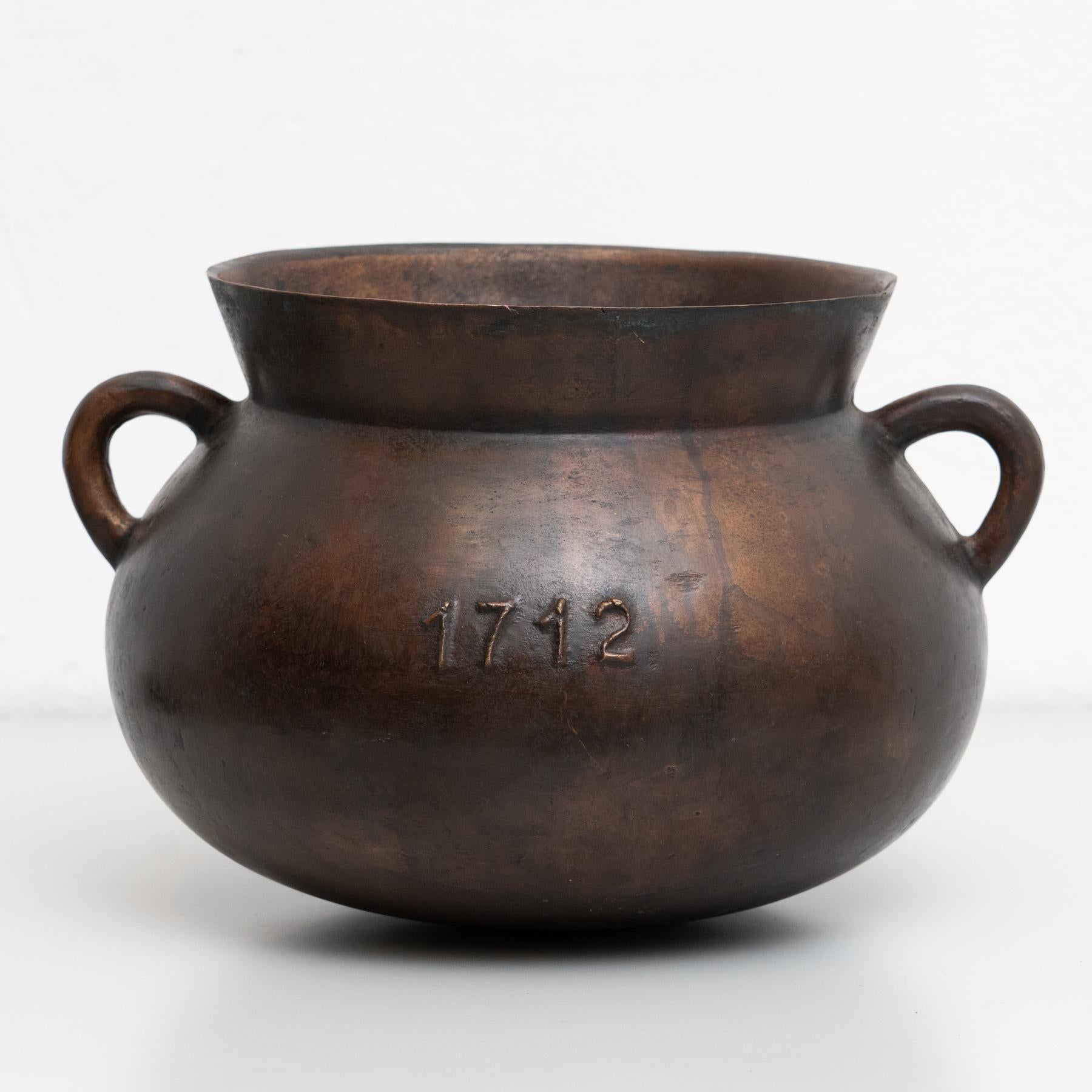Pot traditionnel espagnol en bronze vintage, circa 1950 en vente 6