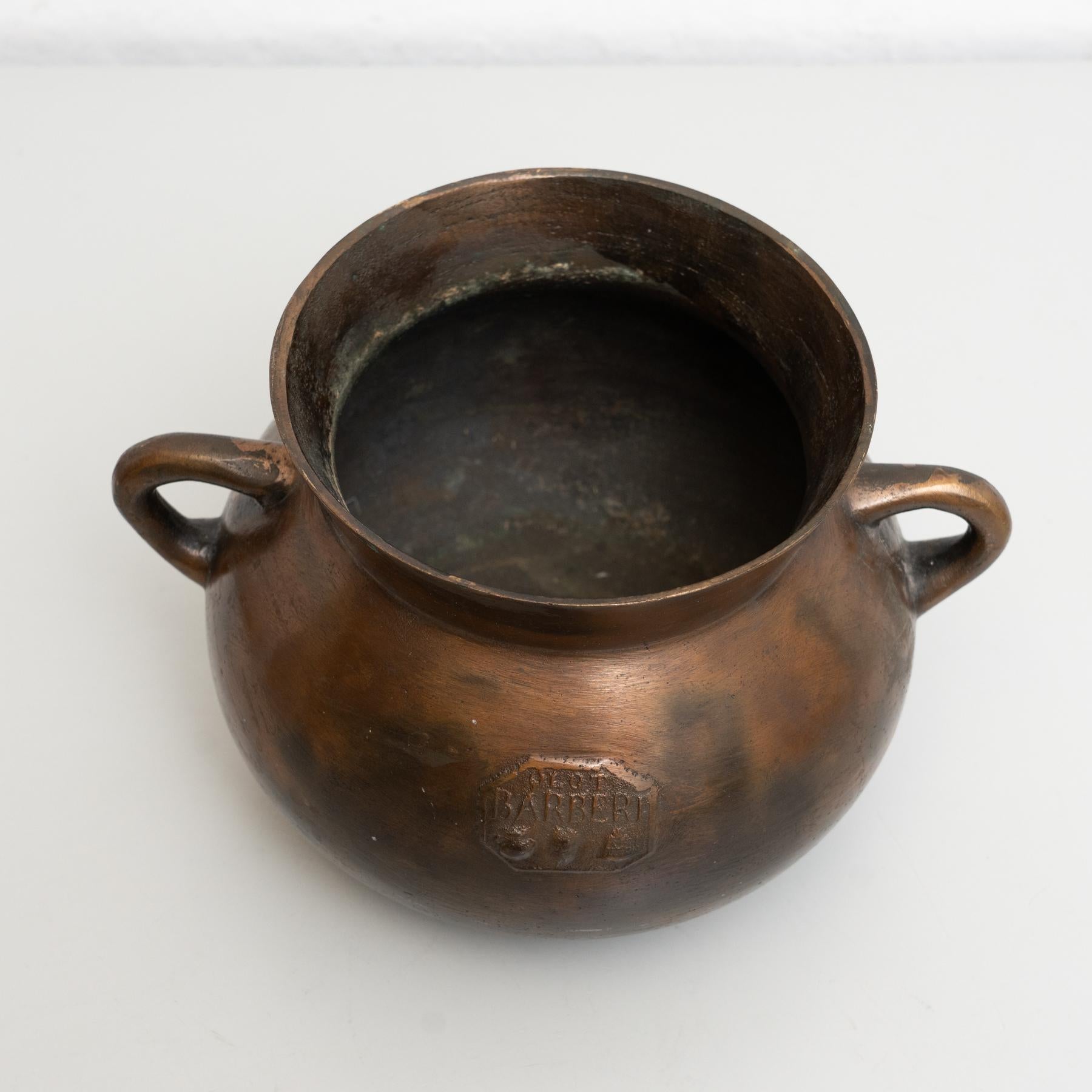Pot traditionnel espagnol en bronze vintage, circa 1950 en vente 6