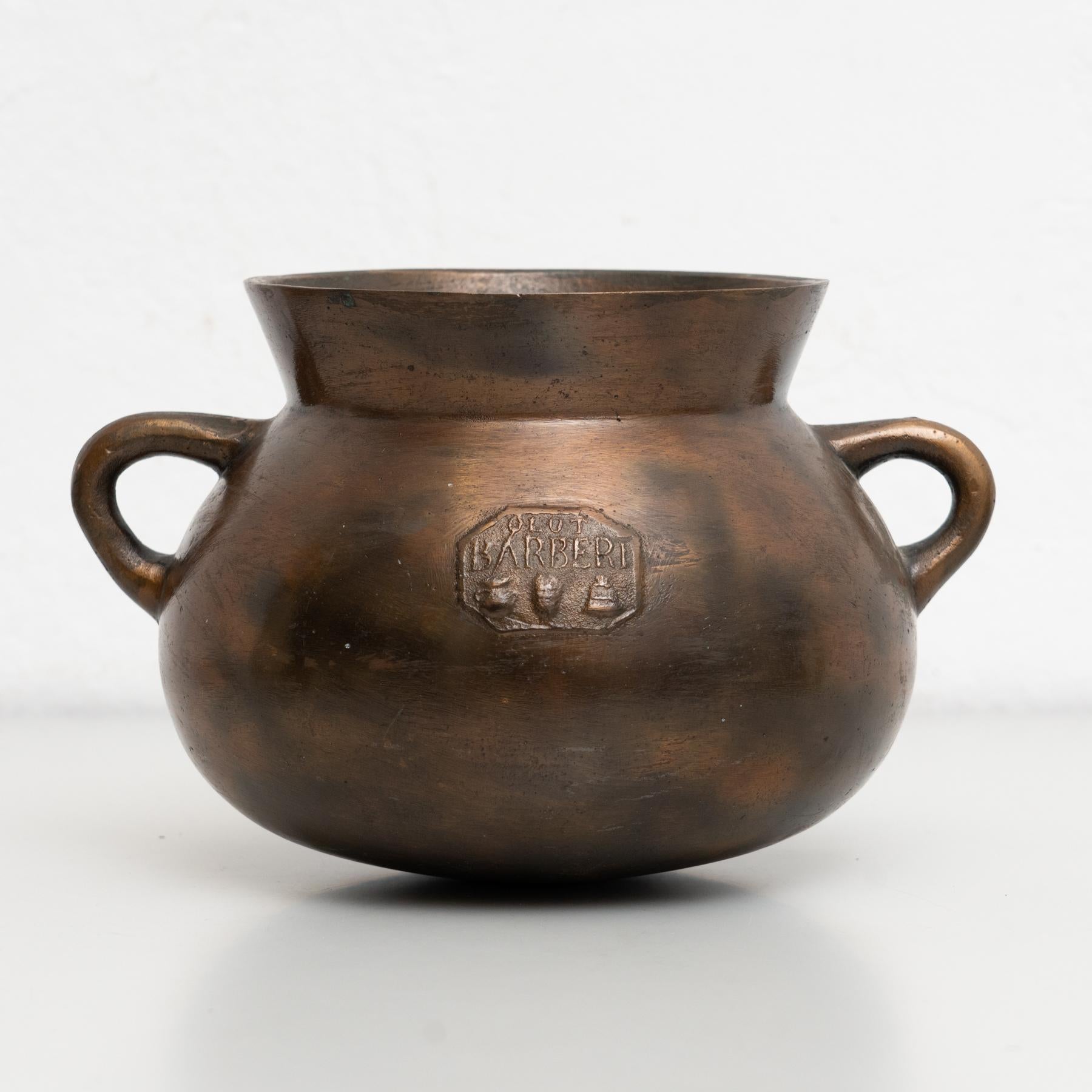 Mid-20th Century Traditional Spanish Vintage Bronze Pot, circa 1950 For Sale