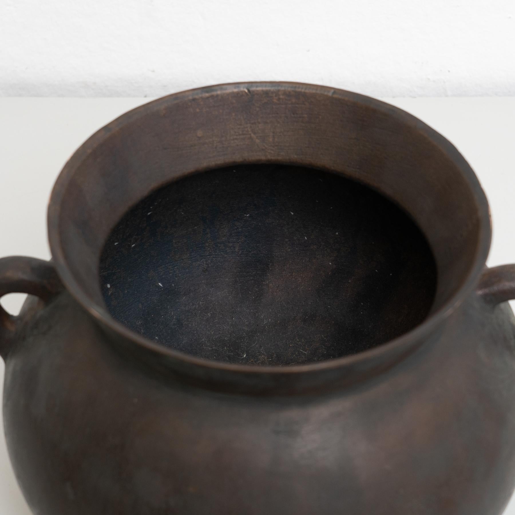 Traditional Spanish Vintage Bronze Pot, circa 1950 For Sale 2