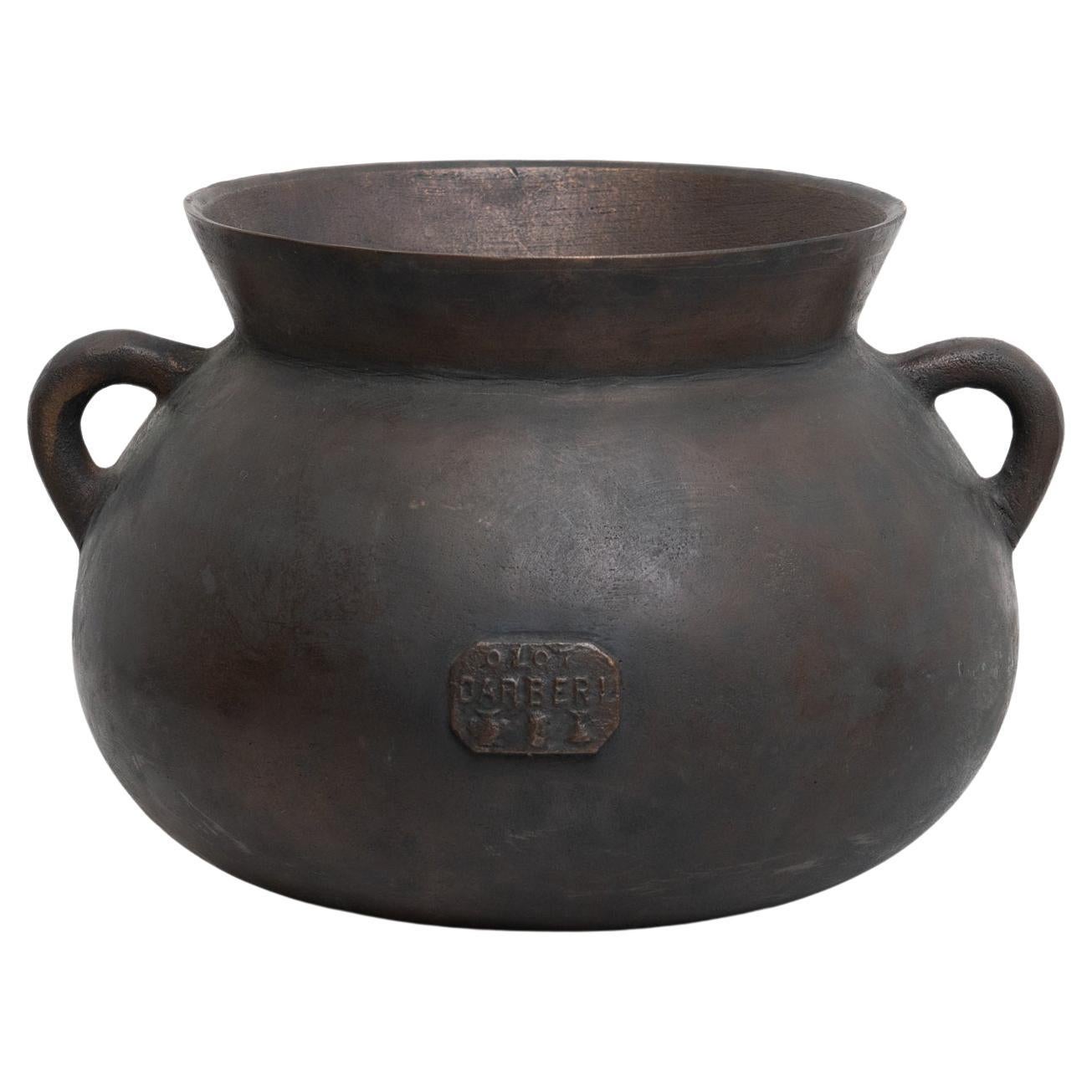 Traditional Spanish Vintage Bronze Pot, circa 1950 For Sale