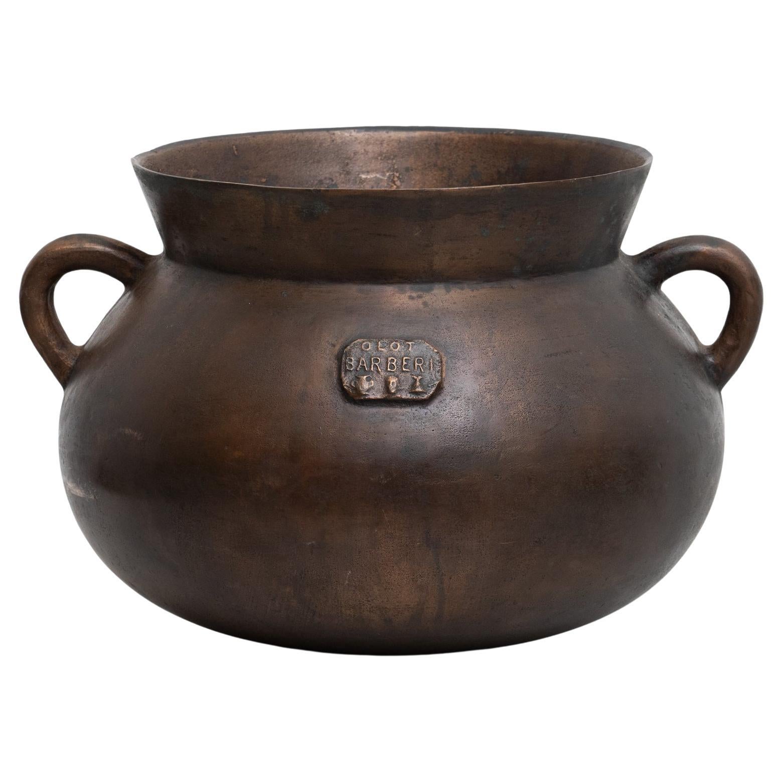 Pot traditionnel espagnol vintage en bronze, vers 1950