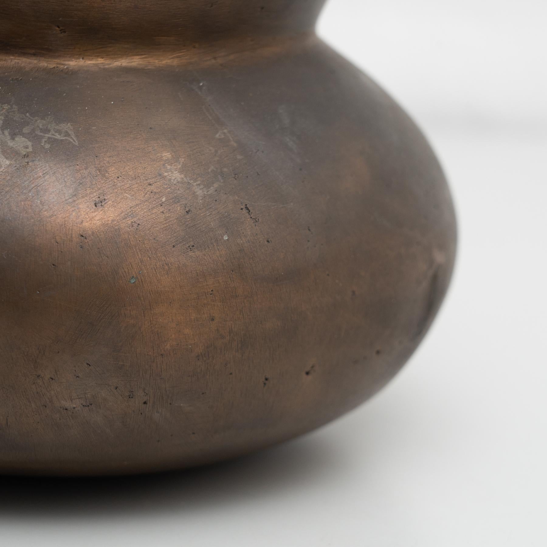 Pot traditionnel espagnol en bronze vintage, circa 1985 en vente 10