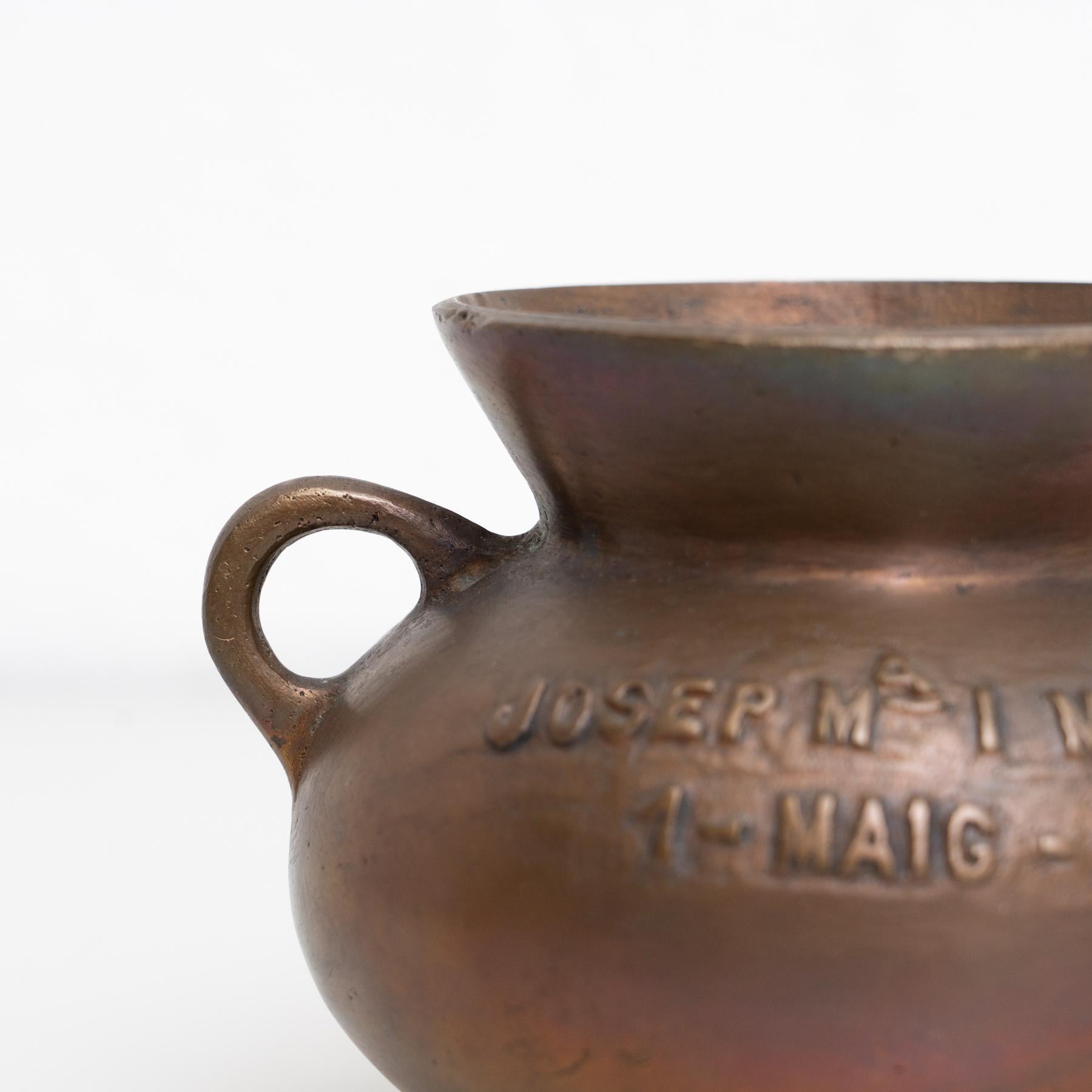 Espagnol Pot traditionnel espagnol en bronze, signé et daté, circa 1980 en vente