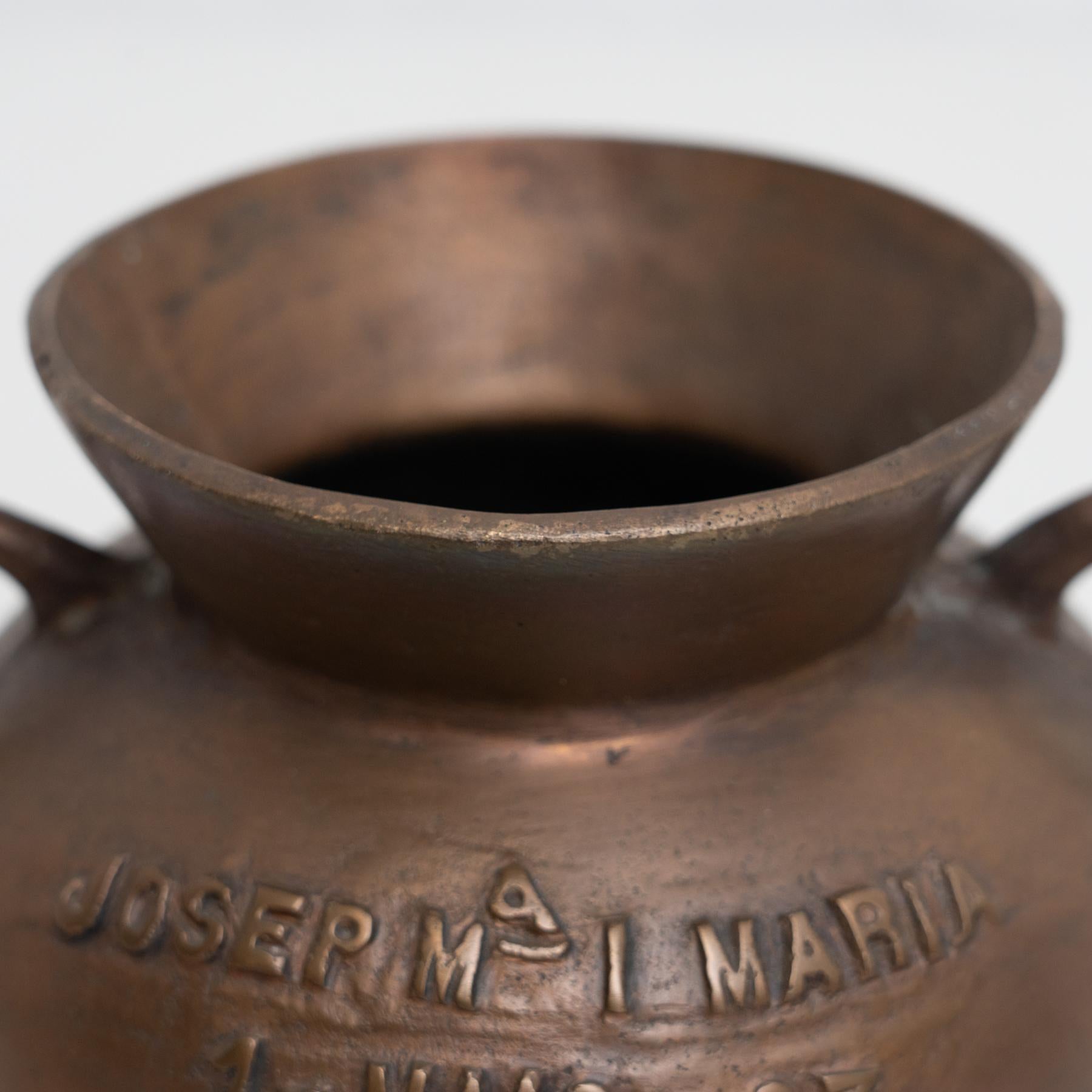Bronze Pot traditionnel espagnol en bronze, signé et daté, circa 1980 en vente