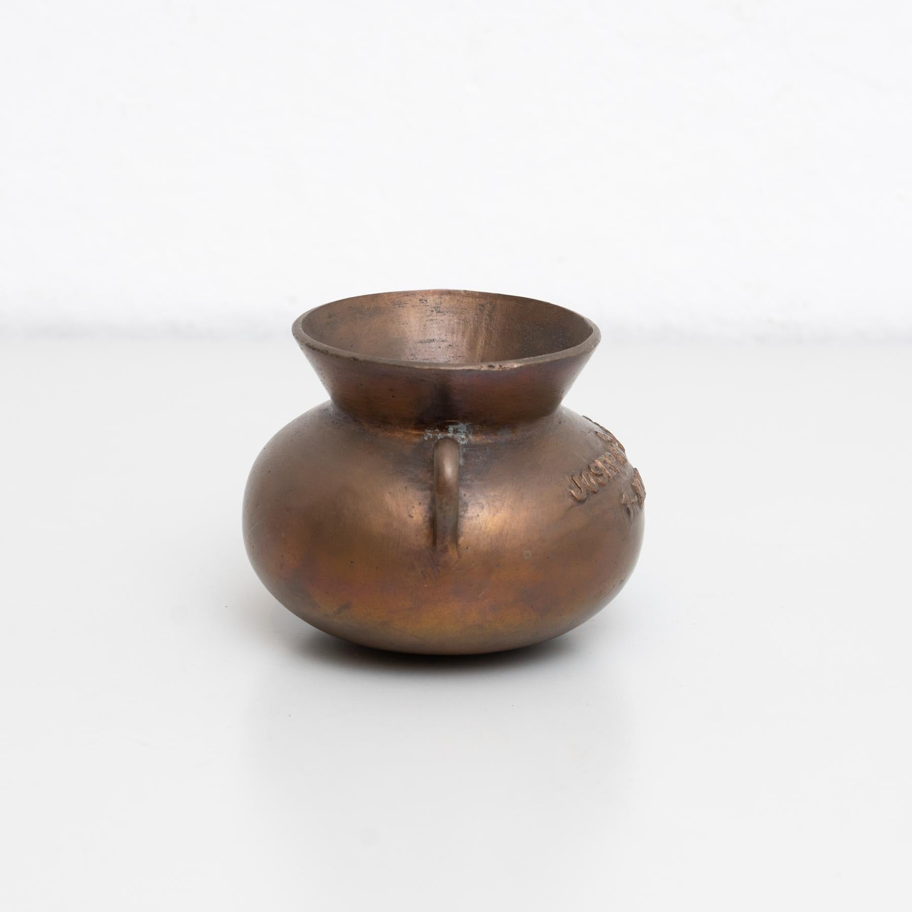 Pot traditionnel espagnol en bronze, signé et daté, circa 1980 en vente 2