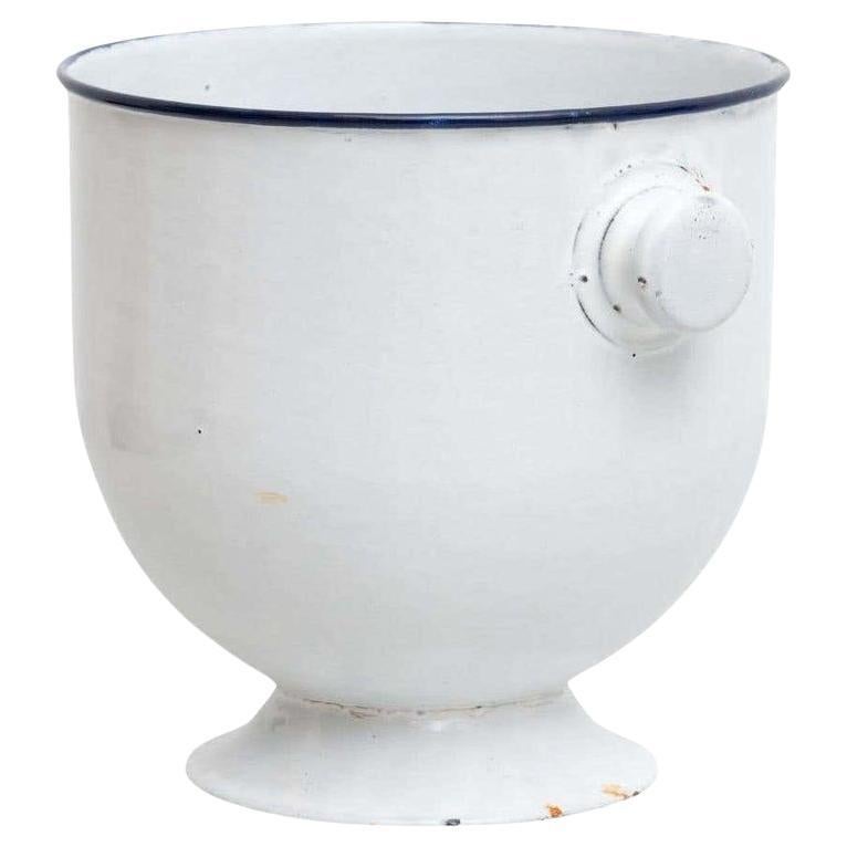Traditional Spanish Vintage Metal Vase, circa 1930 For Sale
