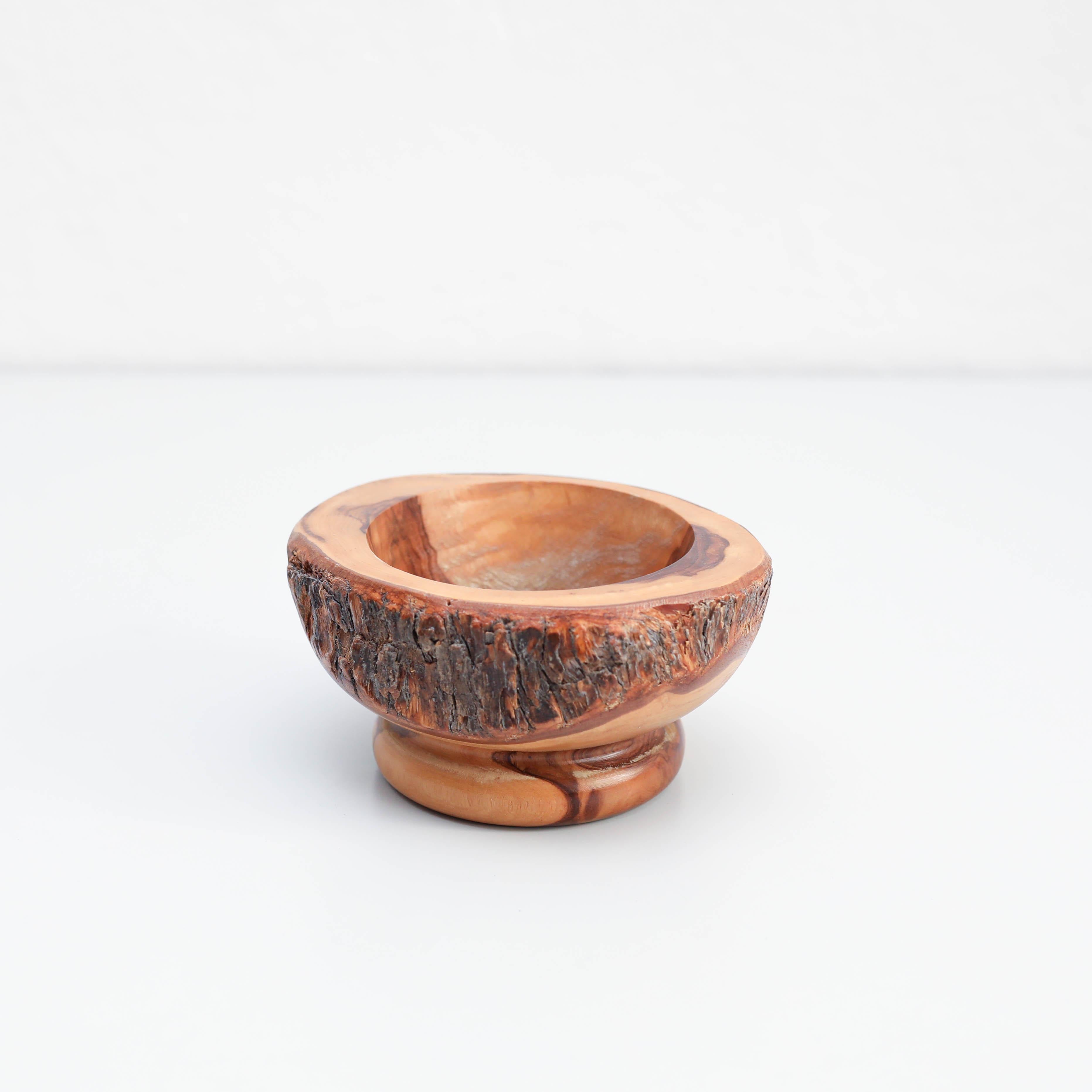 Antique vintage wood mortar.

Made by unknown manufacturer in Spain circa 1970.

In original condition, with minor wear consistent with age and use, preserving a beautiful patina.

Materials:
wood.
 