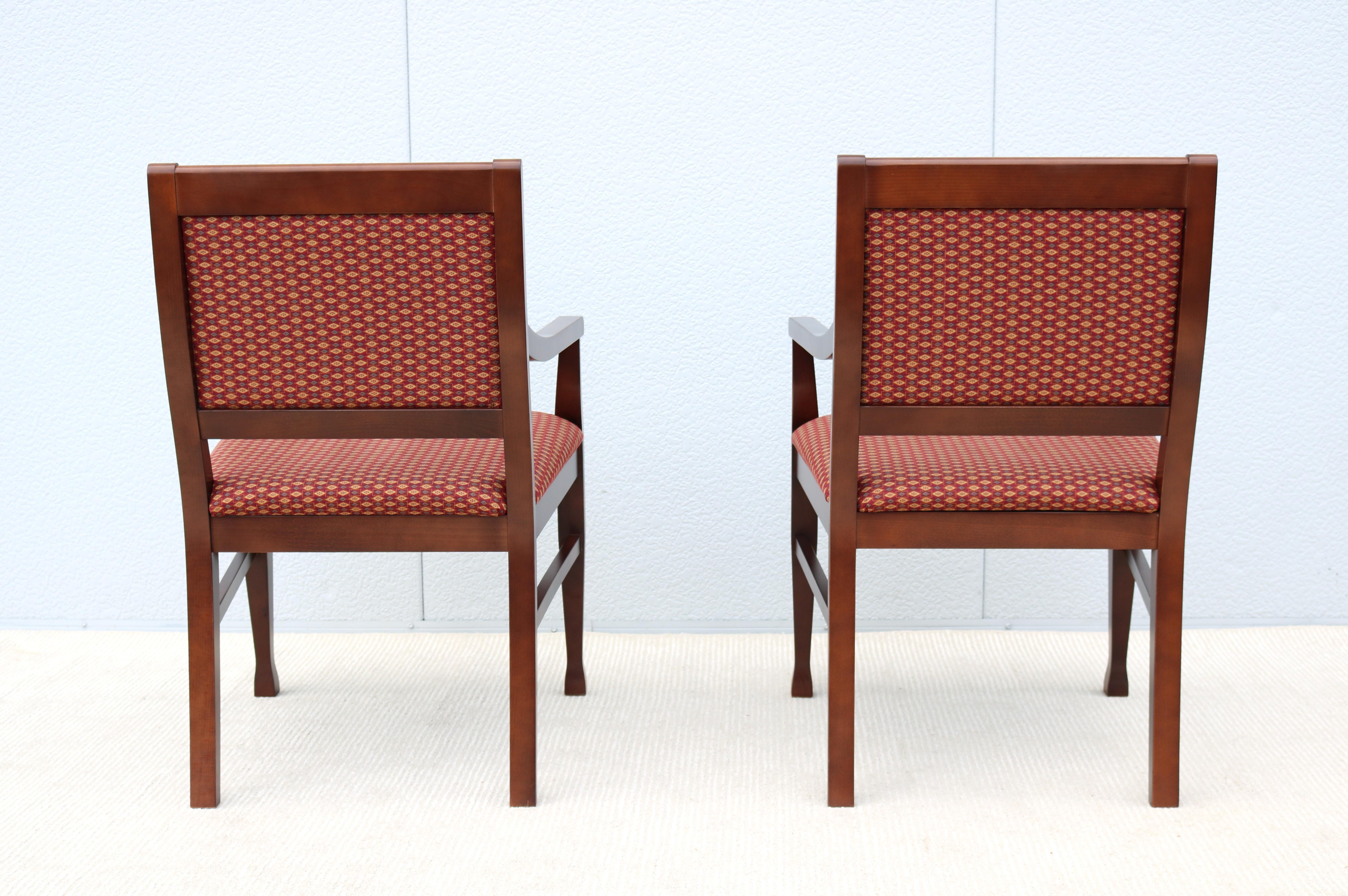 Traditionelle Steelcase Topaz Gast- oder Esszimmerstühle aus europäischem Buchenholz, ein Paar im Angebot 3