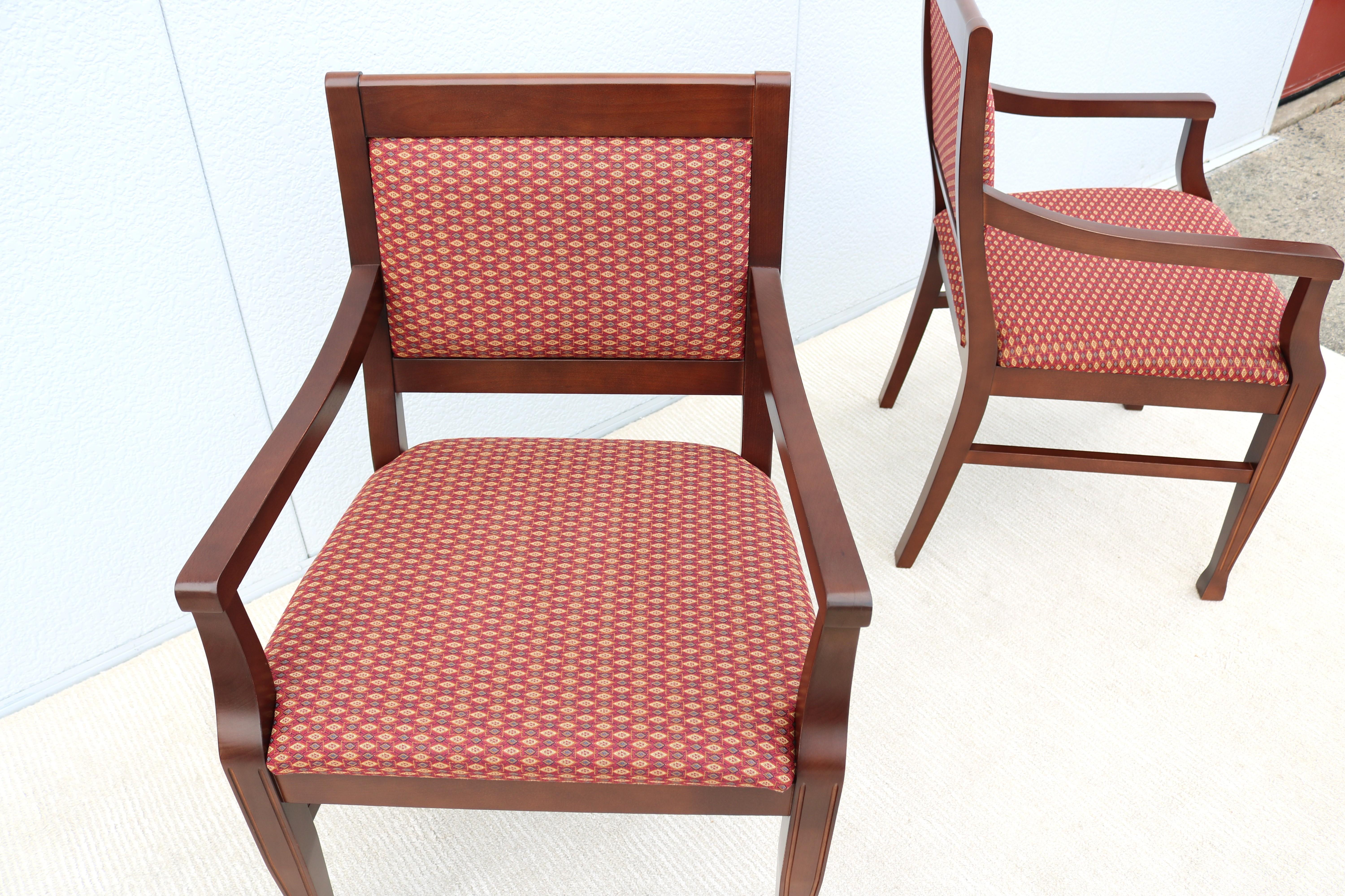 Traditionelle Steelcase Topaz Gast- oder Esszimmerstühle aus europäischem Buchenholz, ein Paar im Angebot 5