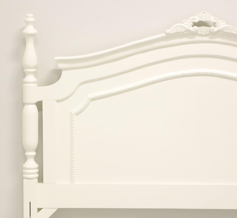 Traditional Style White Painted Full Size Low Post Bed B For Sale at