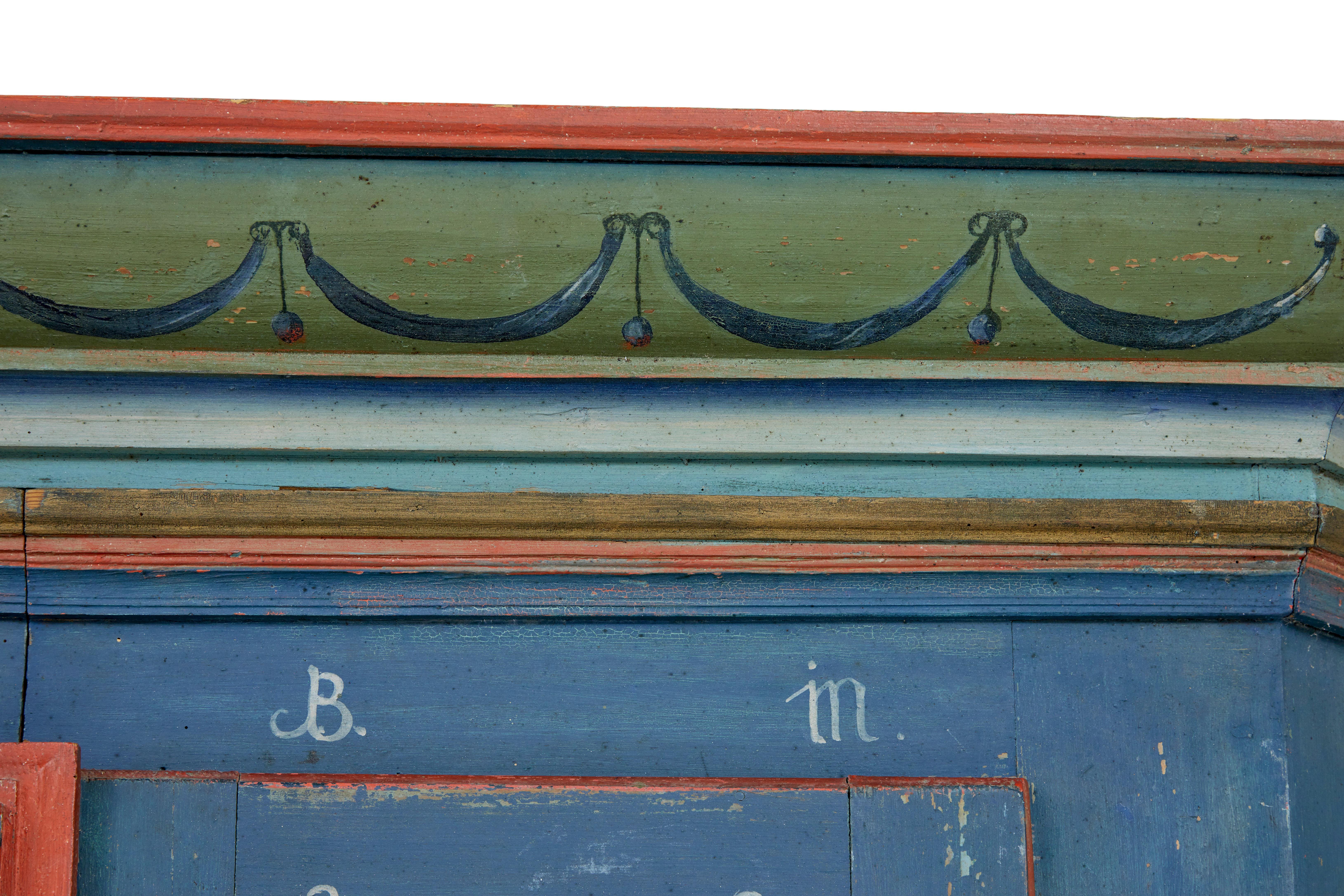 Traditional Swedish Hand Painted 19th Century Painted Wardrobe In Good Condition In Debenham, Suffolk