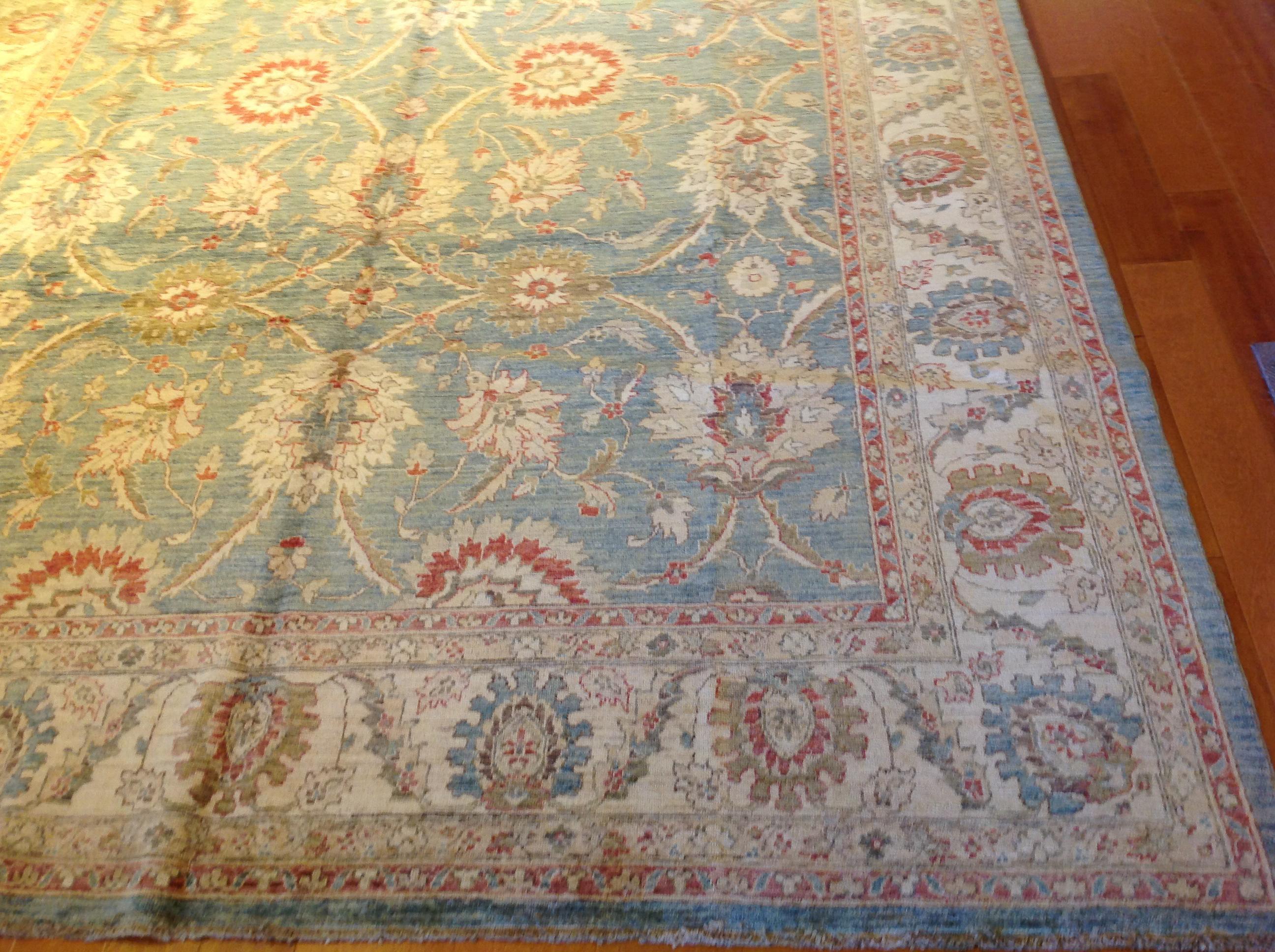 Traditional Teal Pakistani Area Rug In New Condition For Sale In Los Angeles, CA