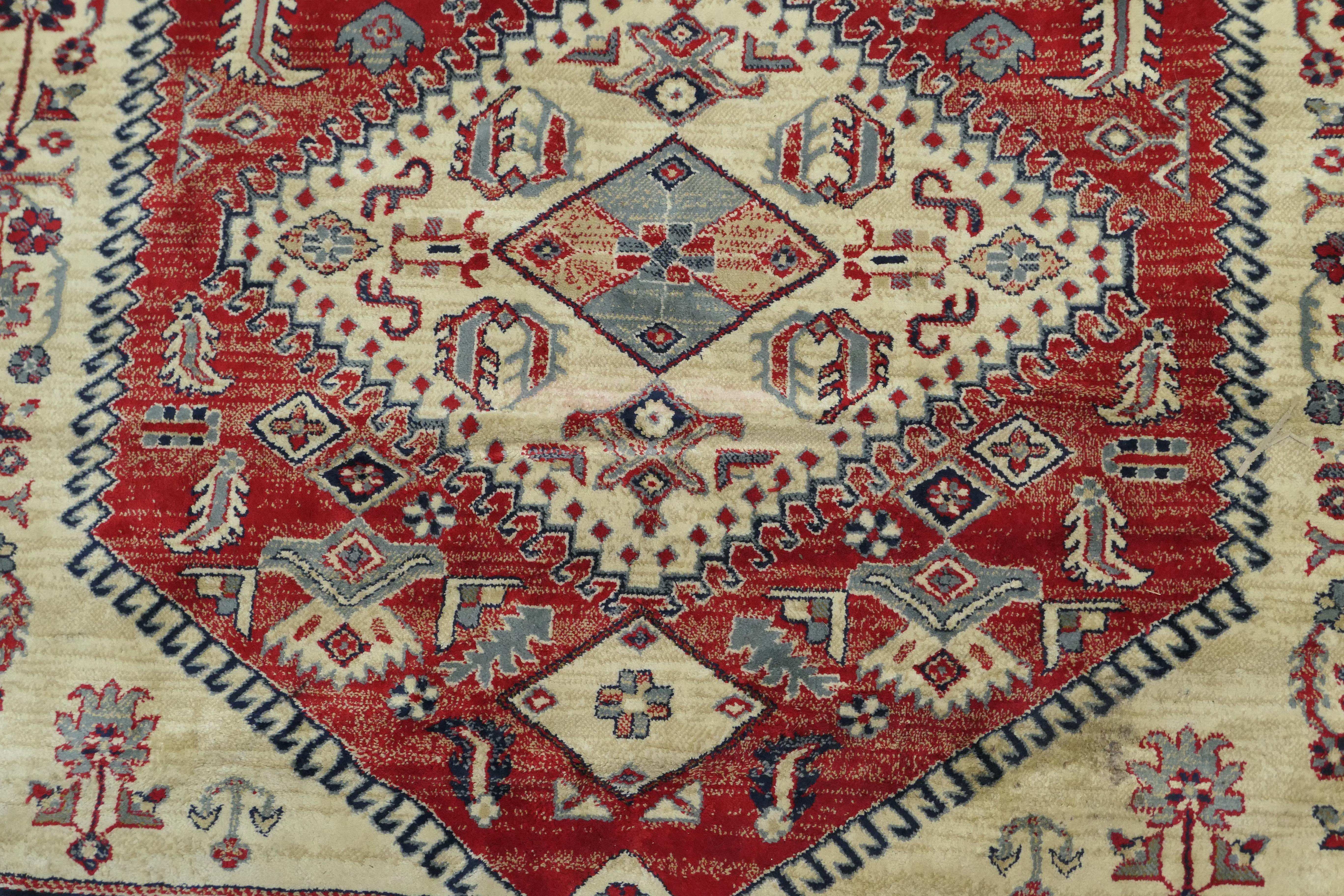 Traditional Tree of Life Silk and Wool Turkish Rug Very Soft and Luxurious For Sale 4