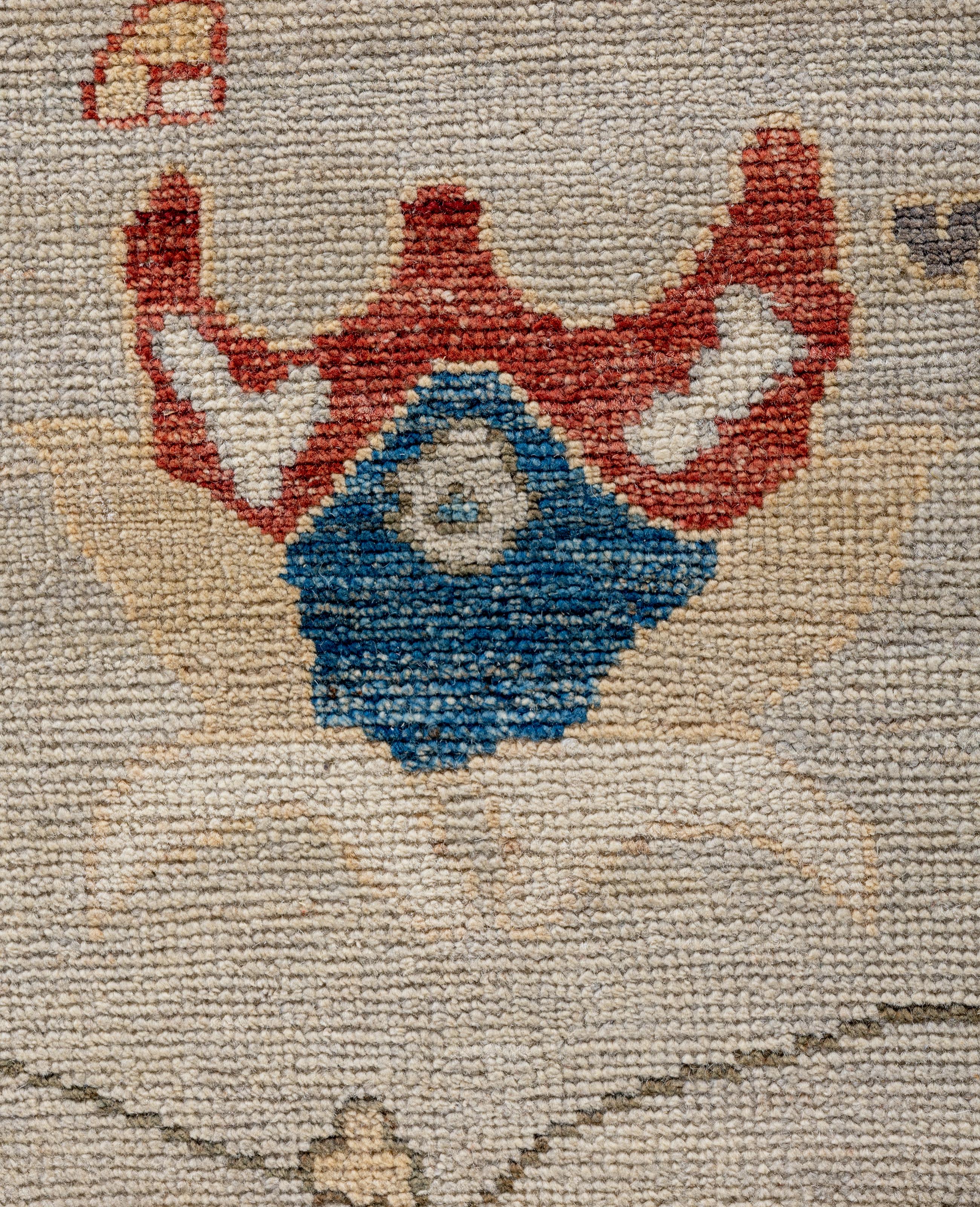 Traditioneller handgeknüpfter Oushak-Wollteppich in Hellgrau, Stammeskunst, 8' 2