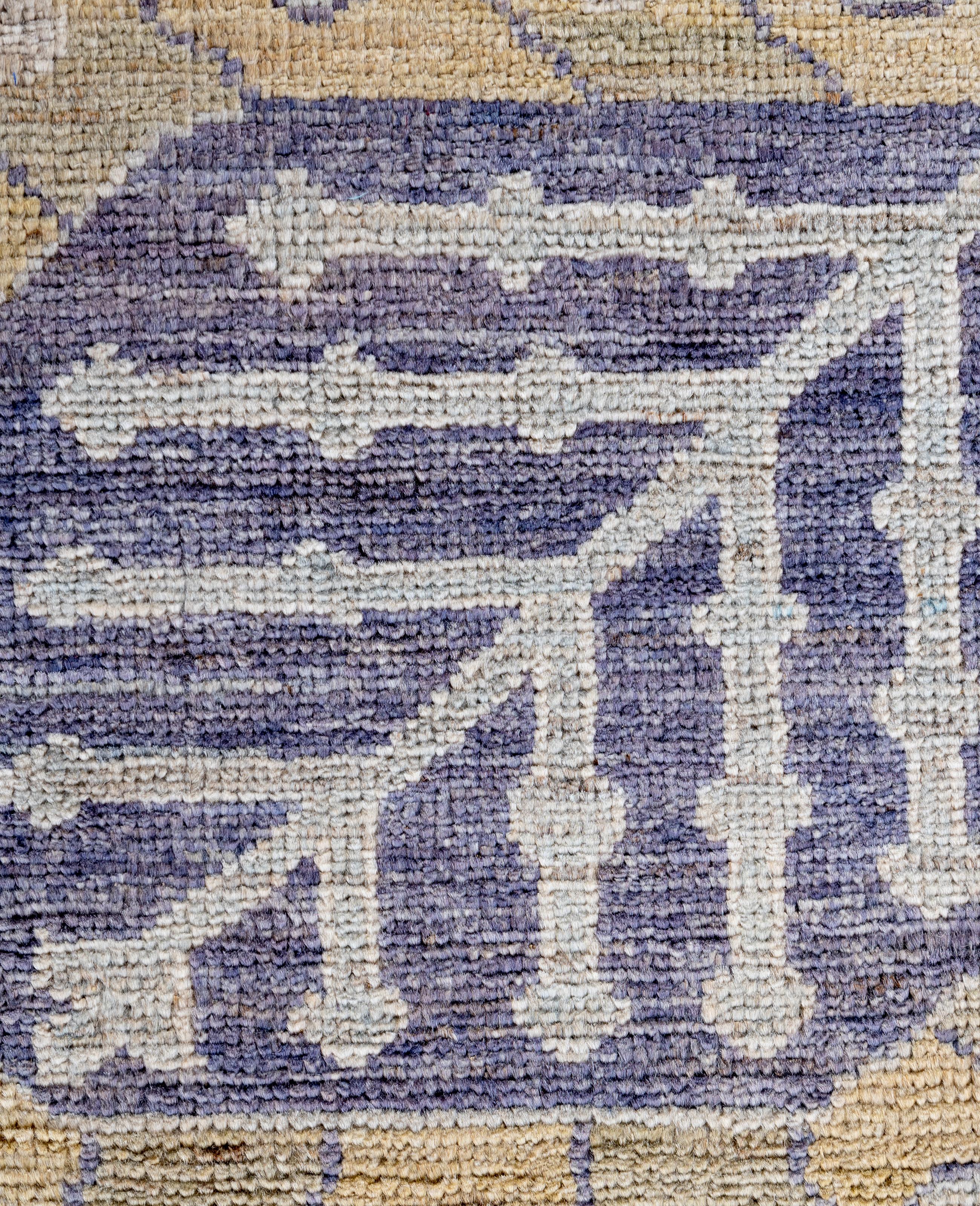 Traditioneller handgeknüpfter Oushak-Wollteppich in Hellgrau, Stammeskunst, 9' 0