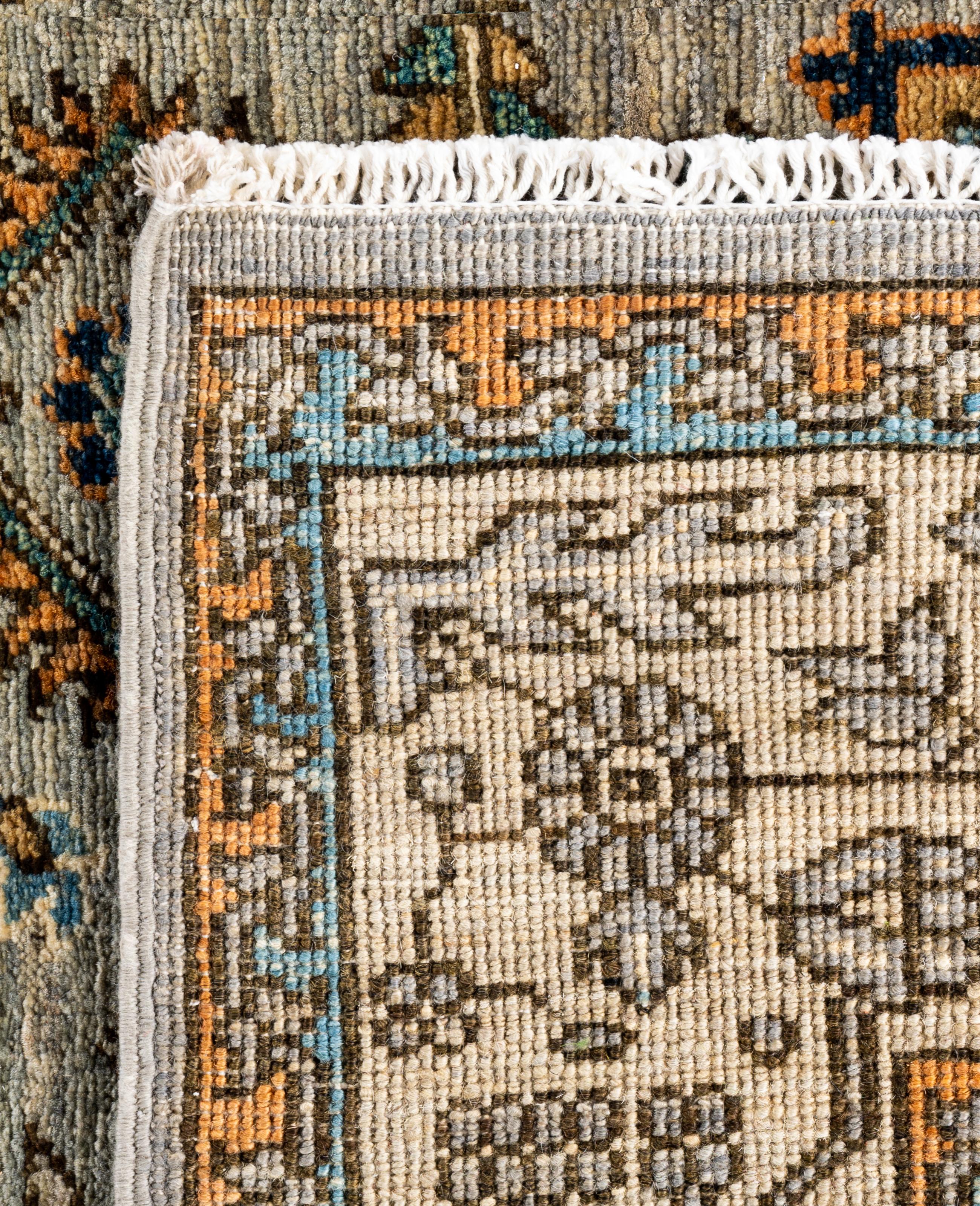 Traditional Tribal Serapi Wool Hand Knotted Gray Area Rug 3' 11