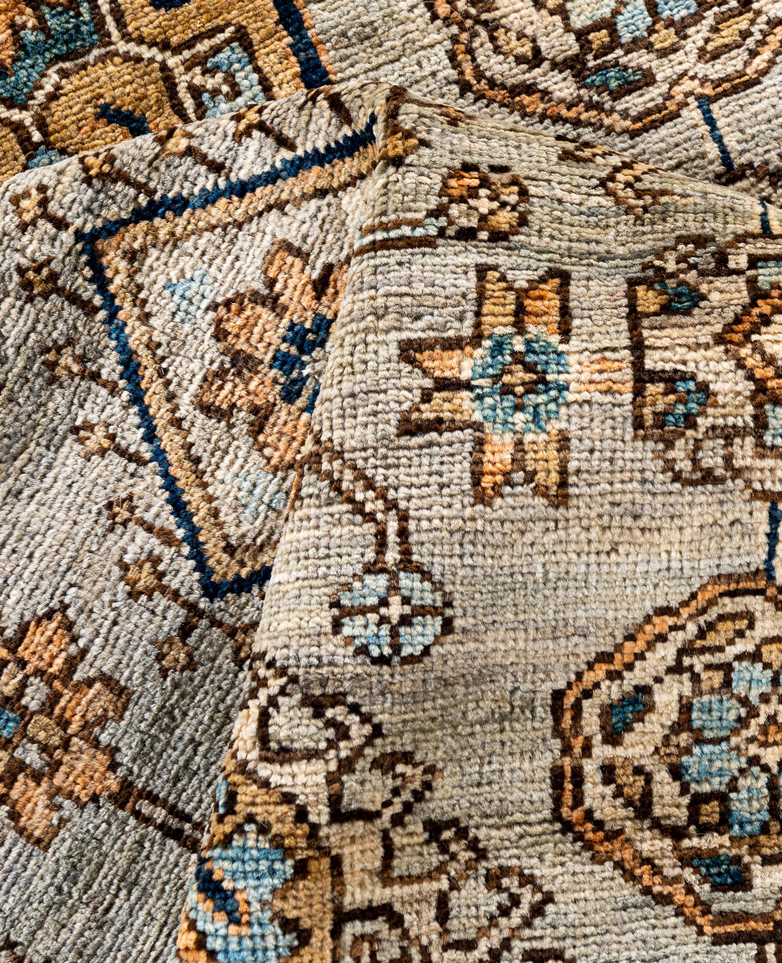 Traditional Tribal Serapi Wool Hand Knotted Gray Area Rug 6' 0
