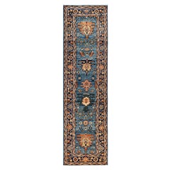 Alfombra tribal tradicional Serapi de lana anudada a mano azul claro 2' 7" x 9' 5