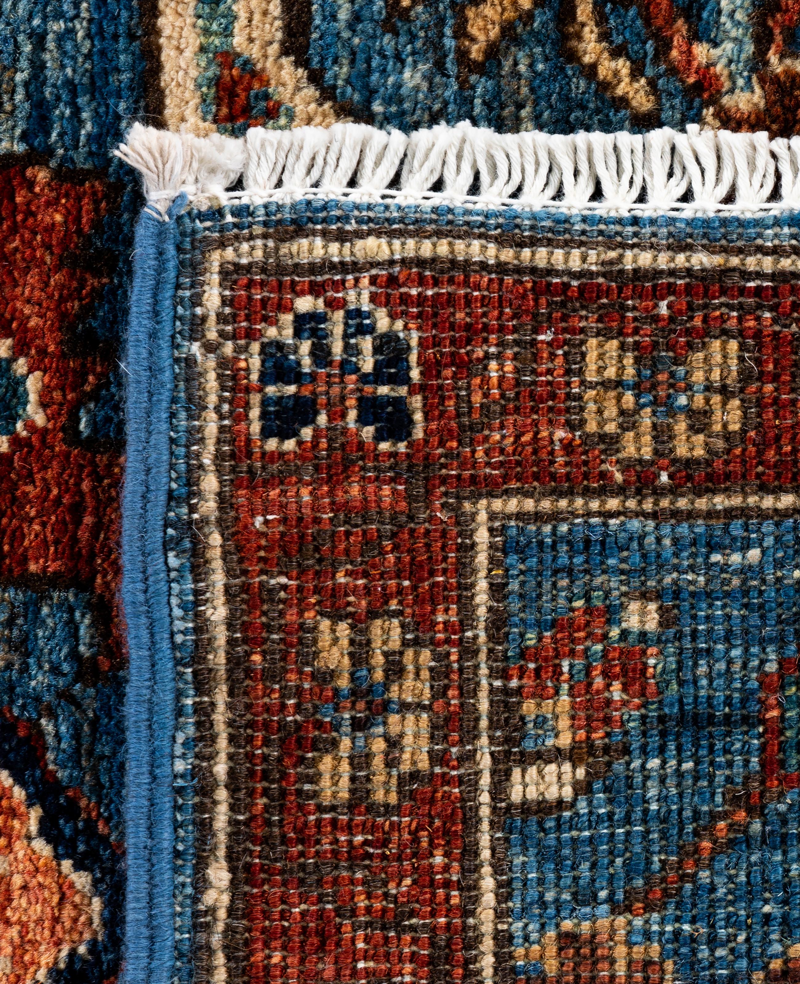 Tapis traditionnel tribal Serapi bleu clair noué à la main 2' 8