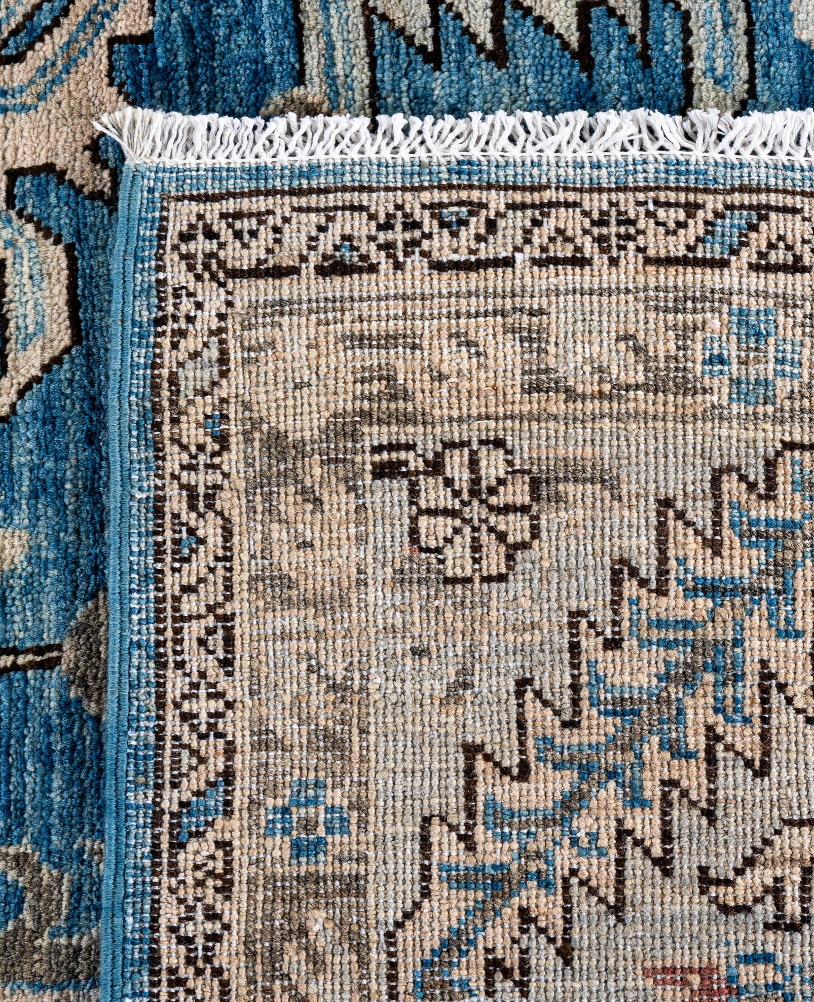 Tapis traditionnel tribal Serapi bleu clair noué à la main 7' 11
