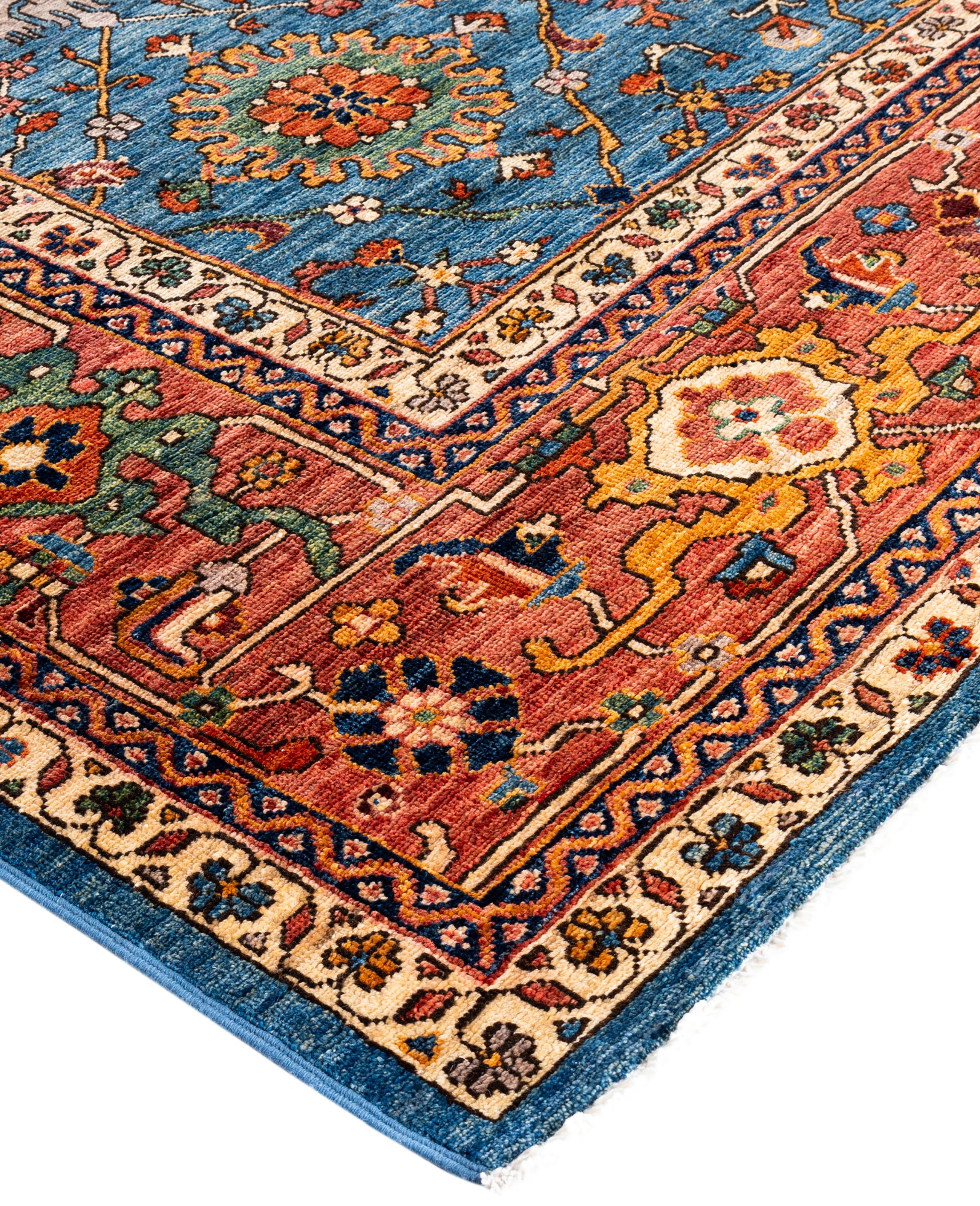 I tappeti Serapi sono noti per i loro audaci disegni geometrici e i colori ricchi, spesso caratterizzati da un medaglione centrale circondato da motivi intricati. In genere utilizzano una tavolozza di colori caldi e terrosi con rossi intensi, blu,