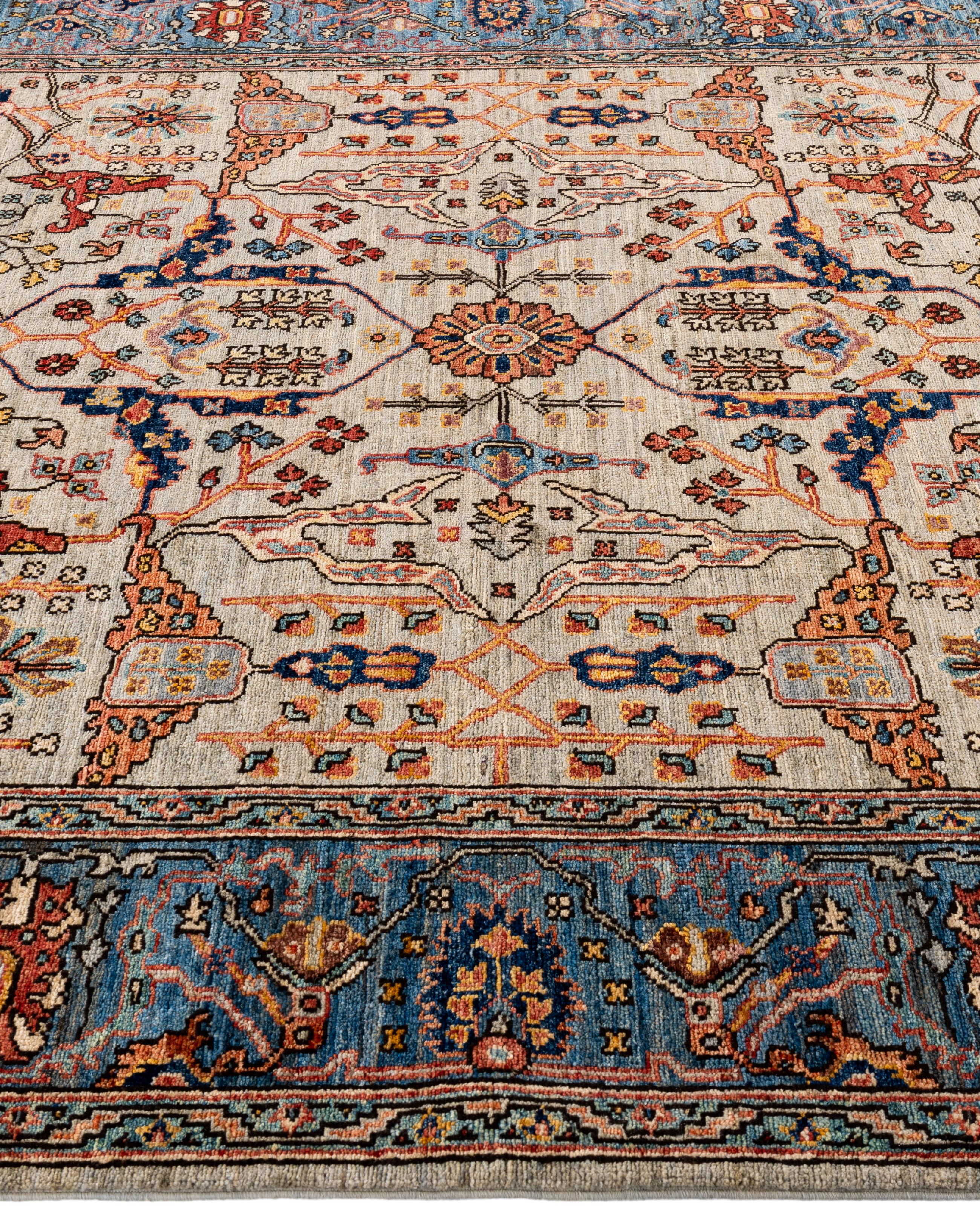 Traditioneller handgeknüpfter Teppich aus Serapi-Wolle in Hellgrau, Stammeskunst, 5' 11