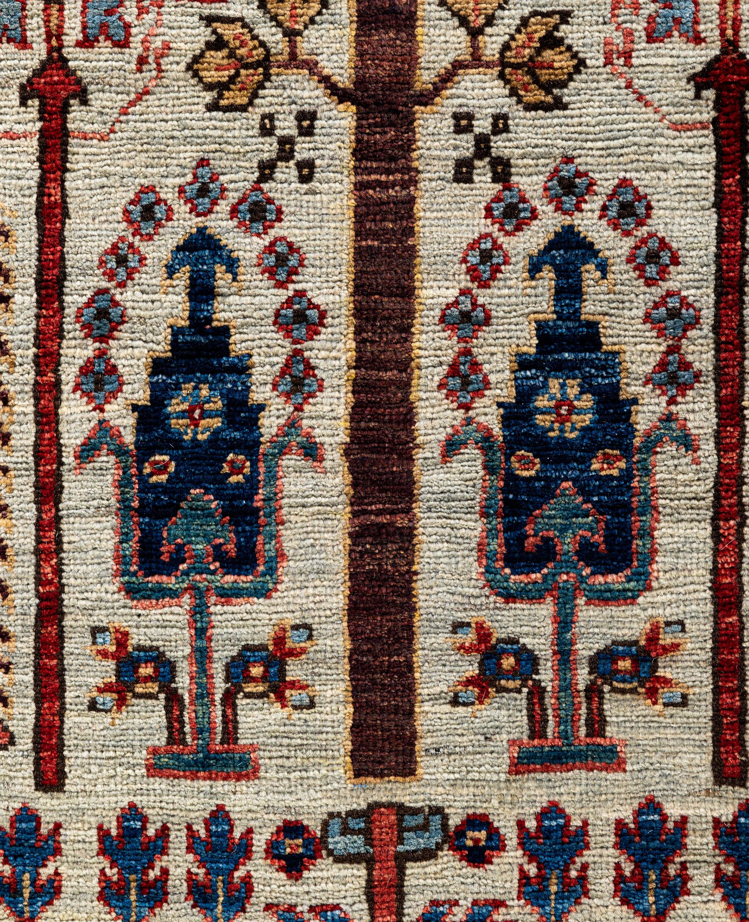 Traditioneller handgeknüpfter Teppich aus Serapi-Wolle in Hellgrau, Stammeskunst, 8' 0